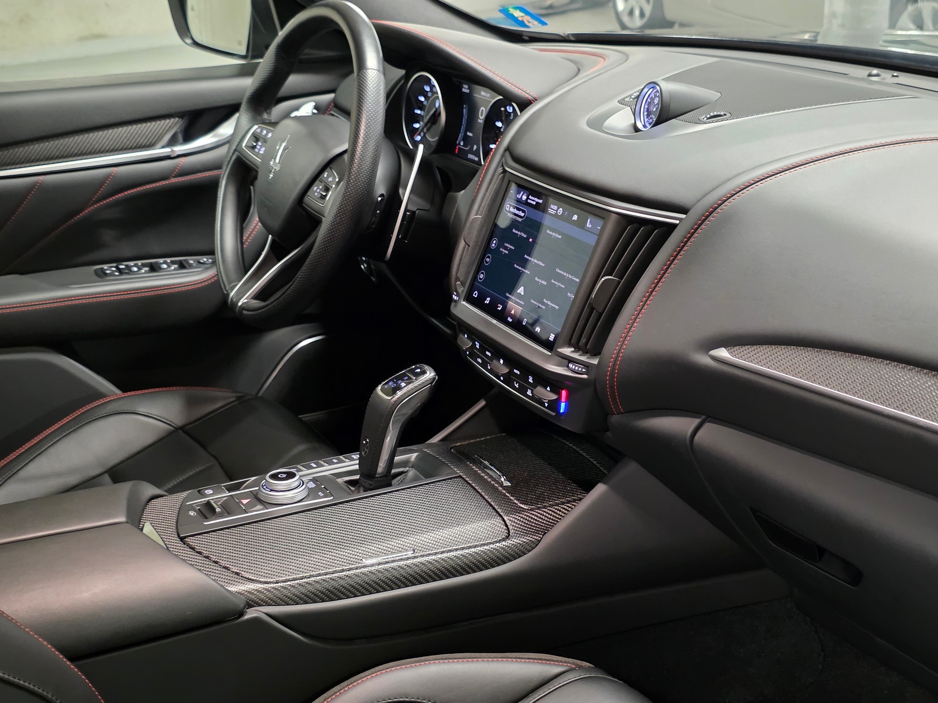 MASERATI Levante 3.0 V6 Modena Automatica-image-10