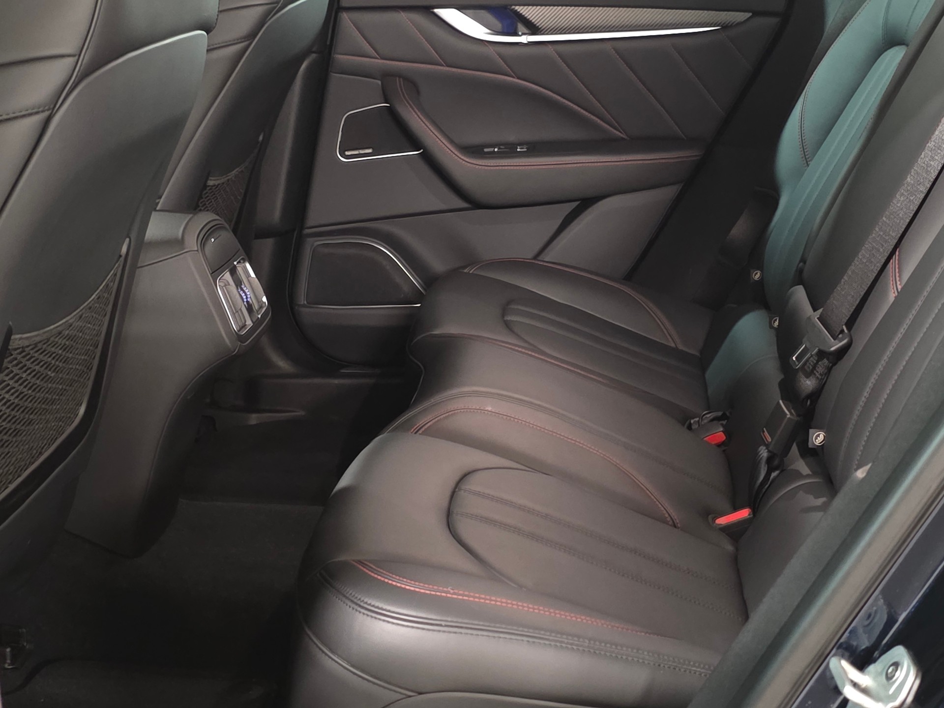 MASERATI Levante 3.0 V6 Modena Automatica-image-14