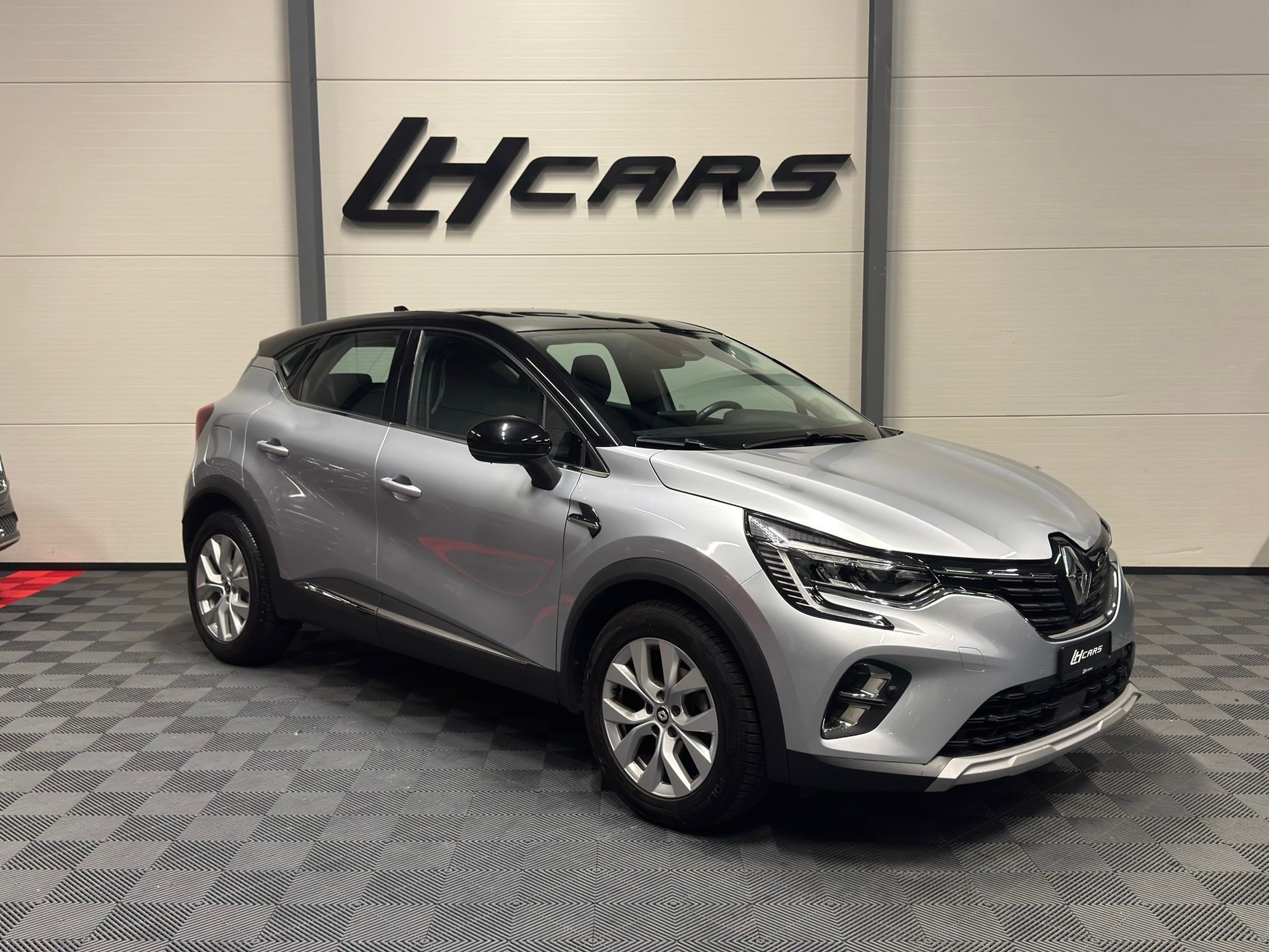 RENAULT Captur 1.3 TCe 140 techno EDC-image-5