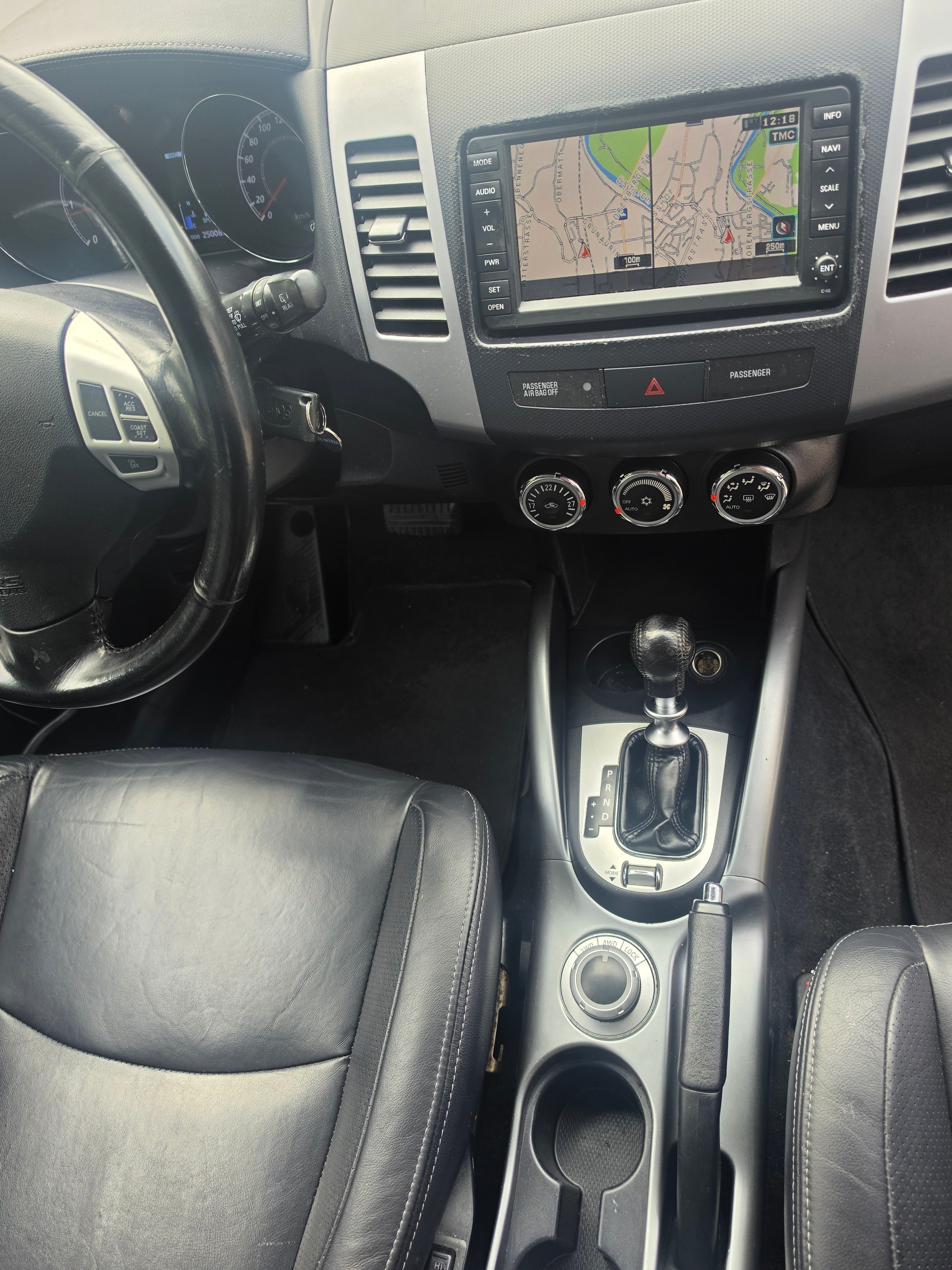 CITROEN C-Crosser 2.2 HDi VTR DCS6-image-11