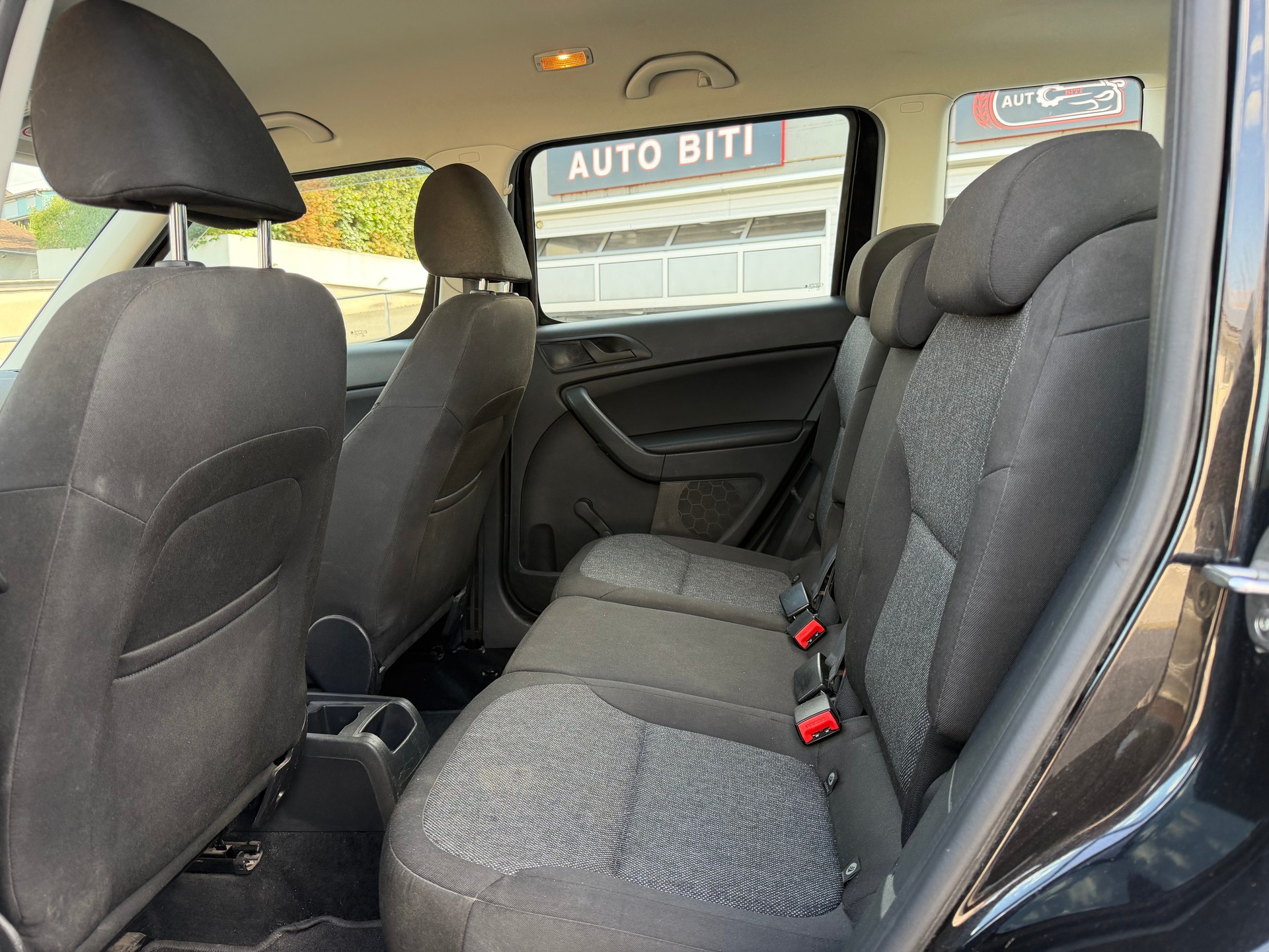SKODA Octavia 1.6 TDI Style 4x4-image-7