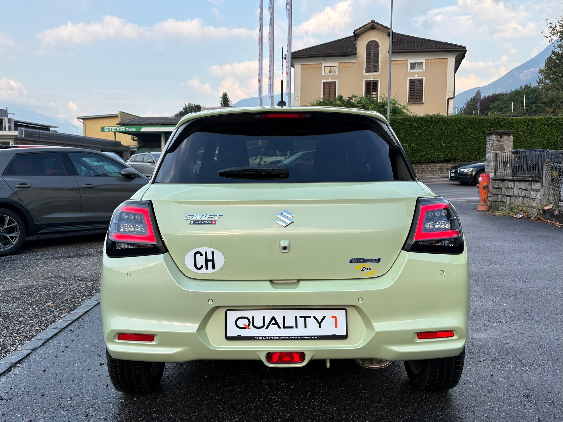 SUZUKI Swift 1.2 1st Edition Top Hybrid 4x4-image-7