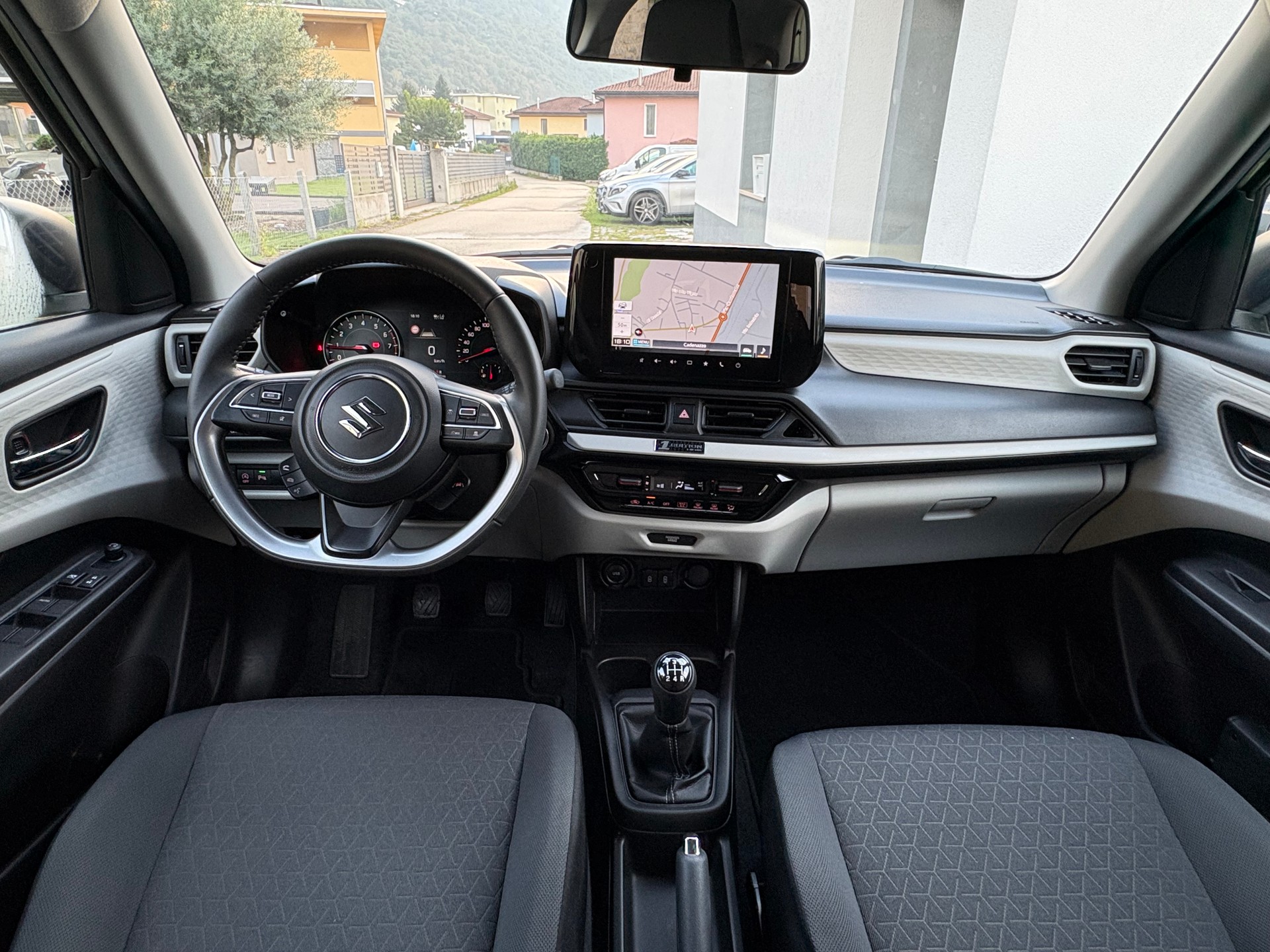 SUZUKI Swift 1.2 1st Edition Top Hybrid 4x4-image-13