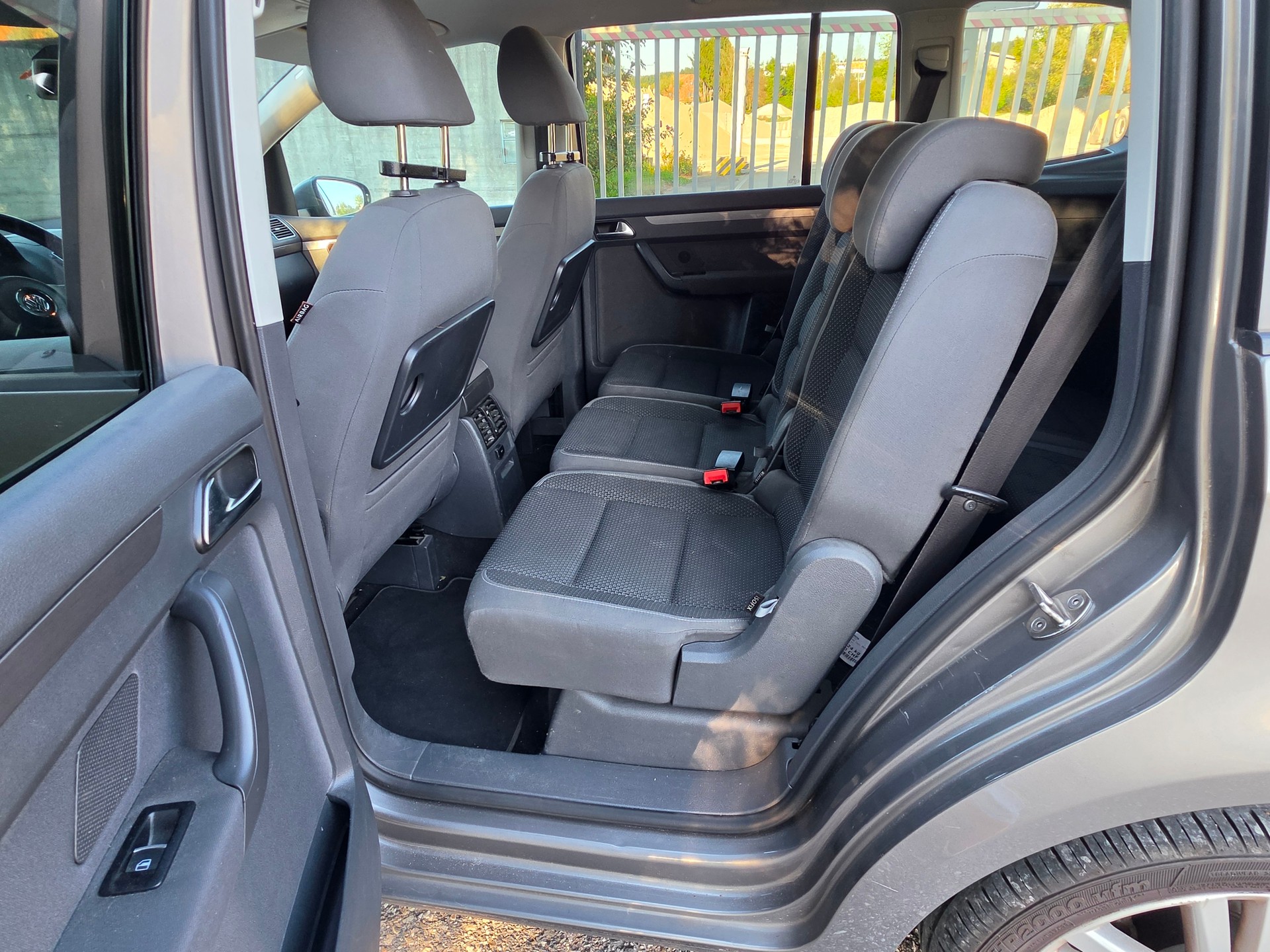 VW Touran 1.2 TSI BlueMotion Technology Comfortline-image-9