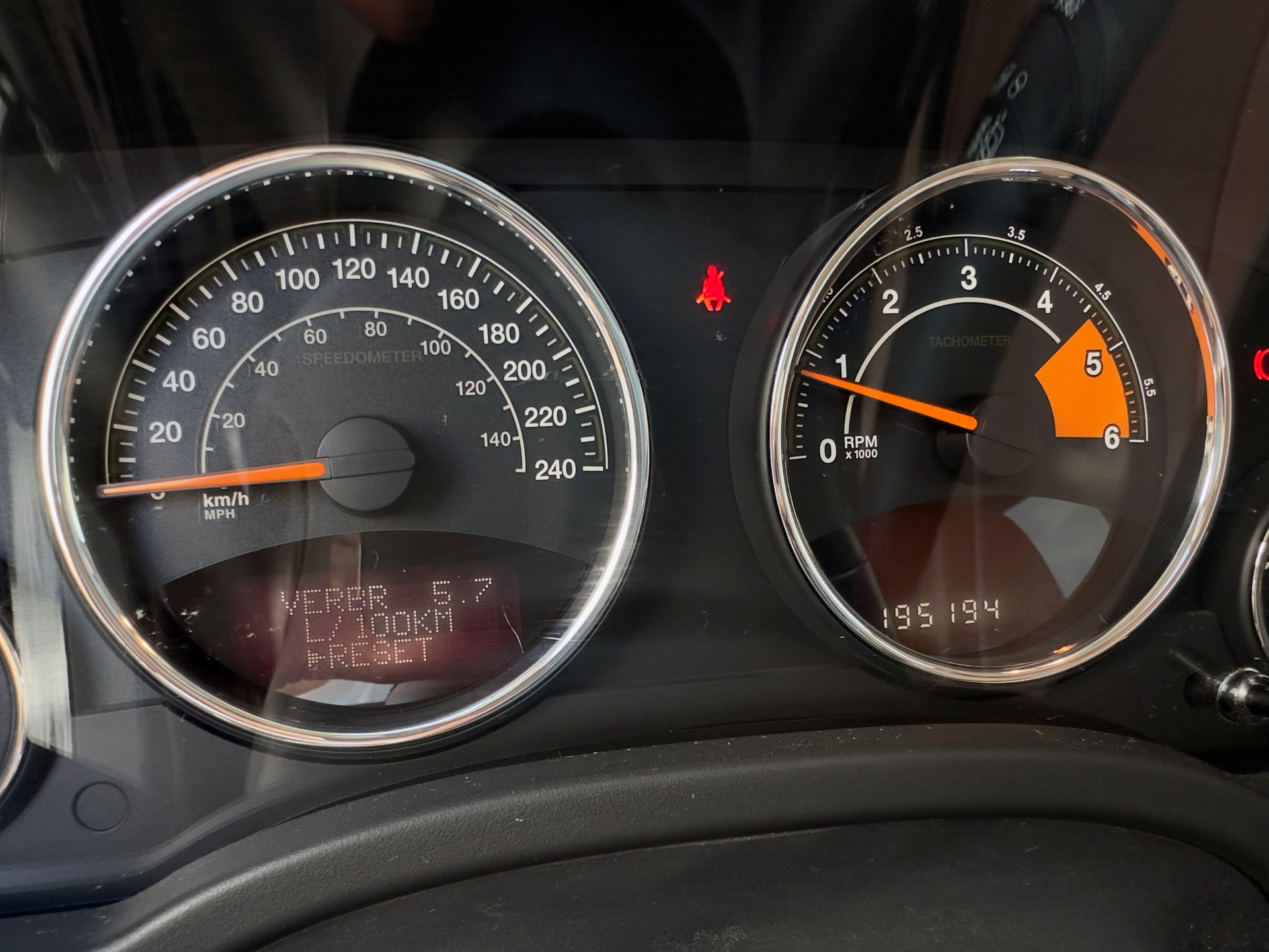 JEEP 2.2 CRD Limited-image-5