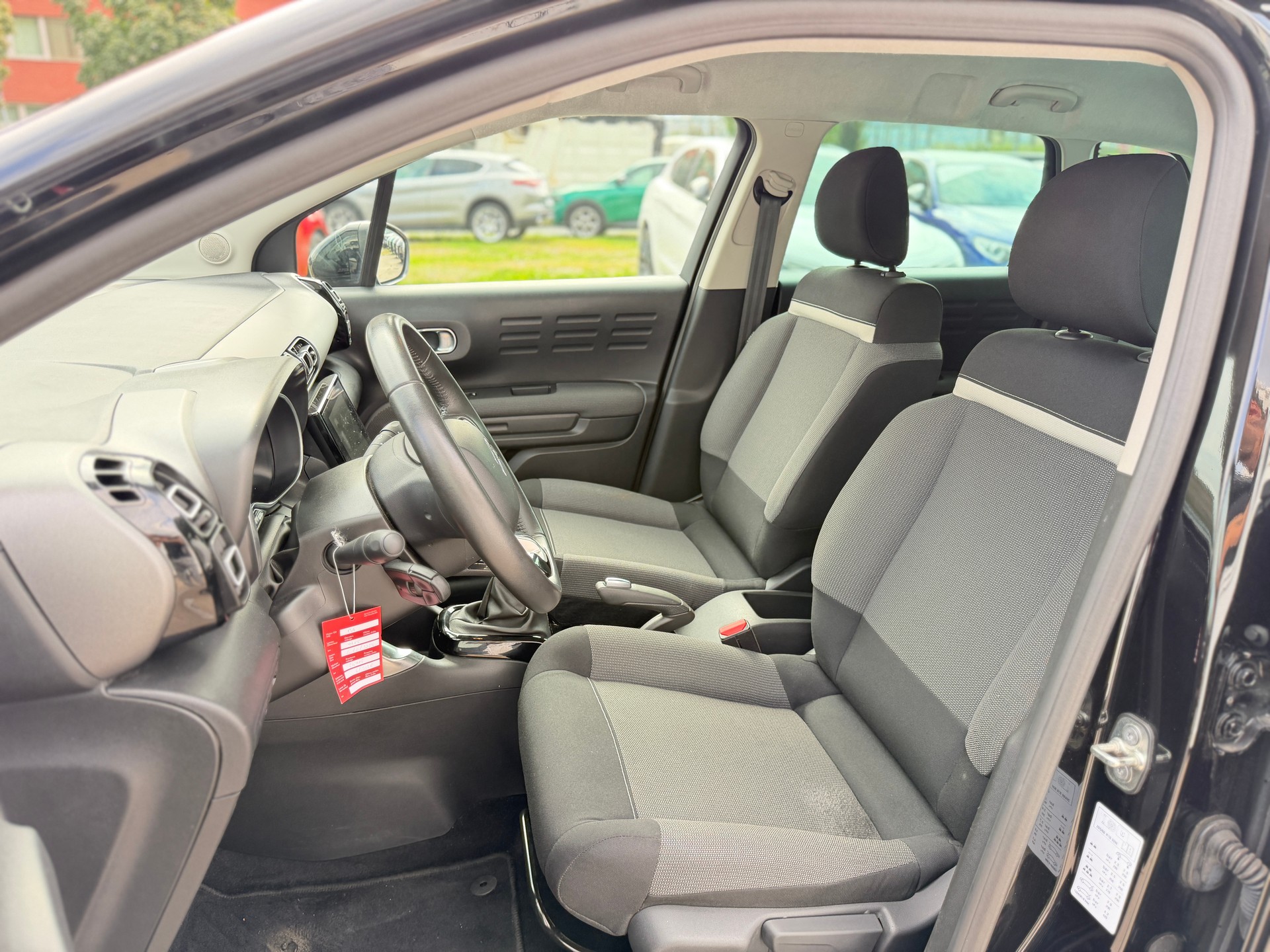 CITROEN C3 Aircross 1.2i PureTech Swiss Edition+-image-8