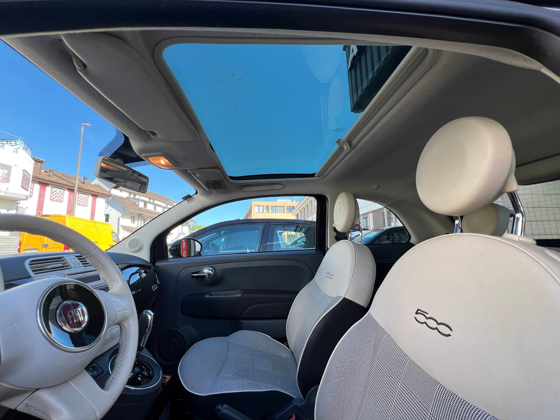 FIAT 500 1.2 Lounge Dualogic-image-9