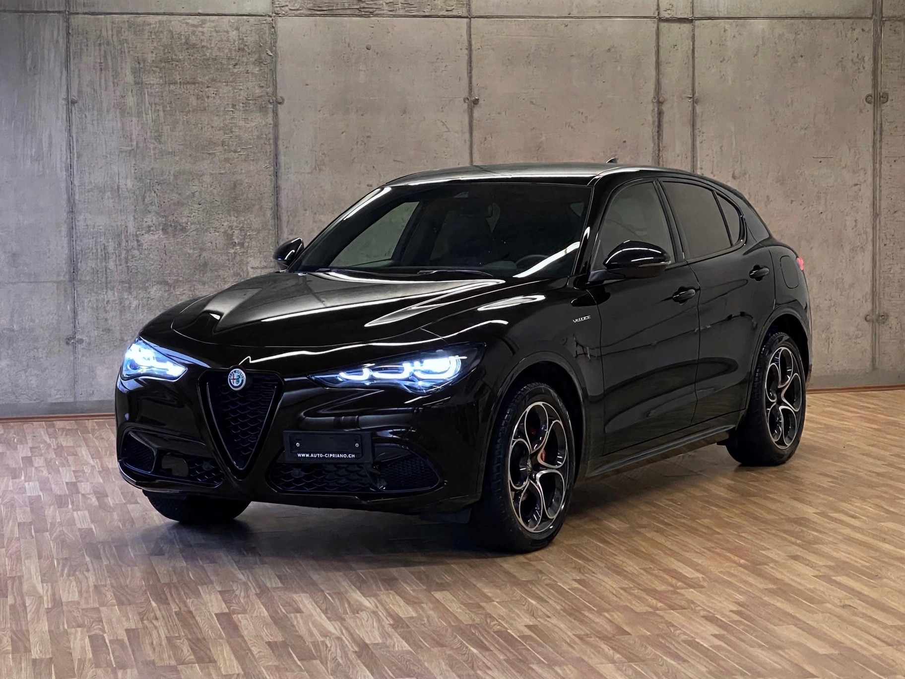ALFA ROMEO Stelvio 2.0TB *Swiss*Veloce*Q4*Automatica*Facelift*-image-2