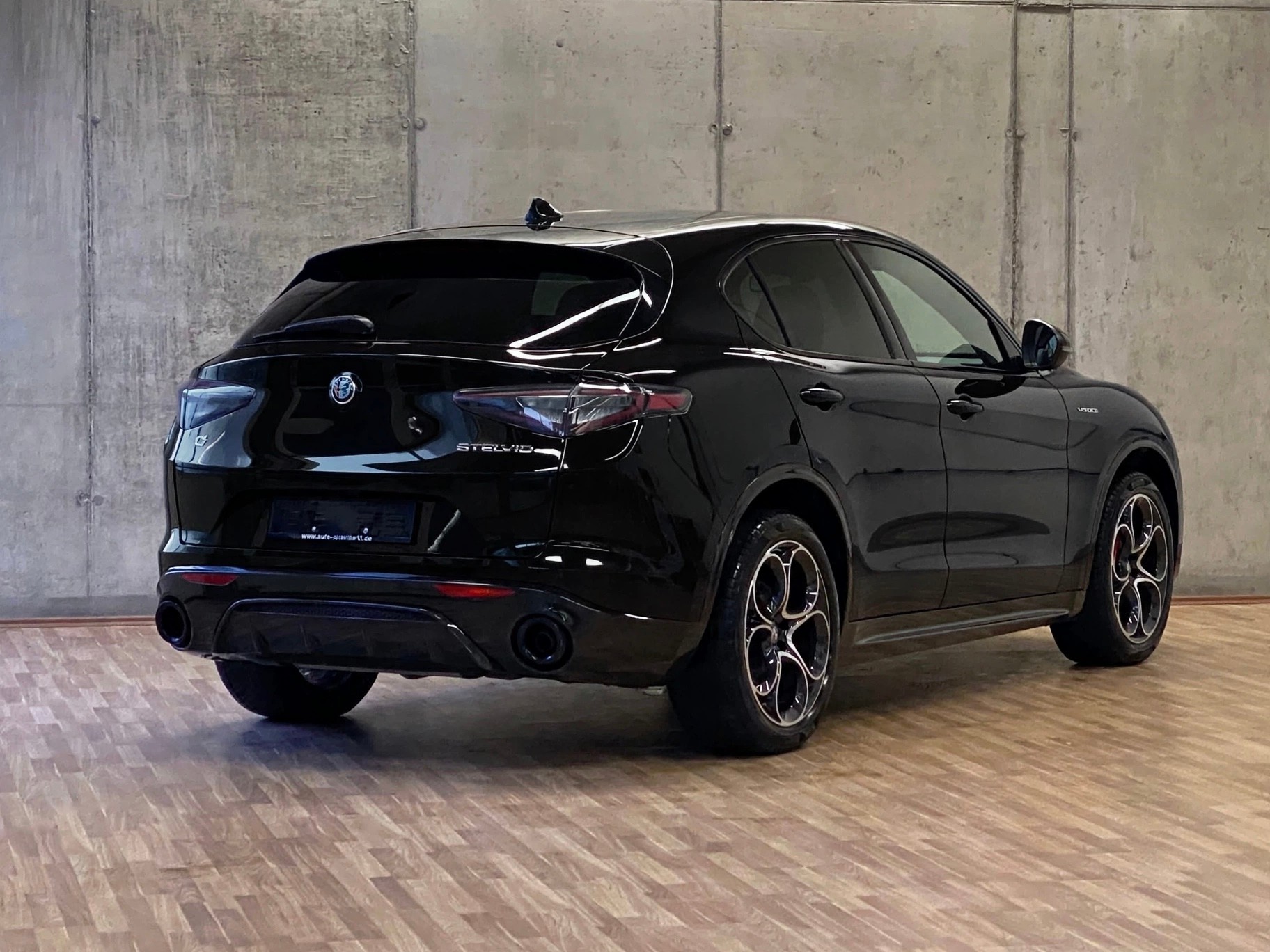 ALFA ROMEO Stelvio 2.0TB *Swiss*Veloce*Q4*Automatica*Facelift*-image-3