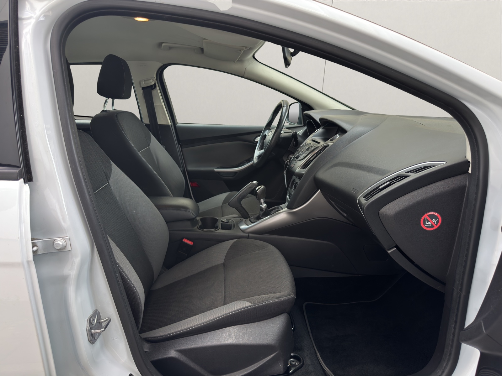 FORD Focus 1.6 TDCi Trend-image-11