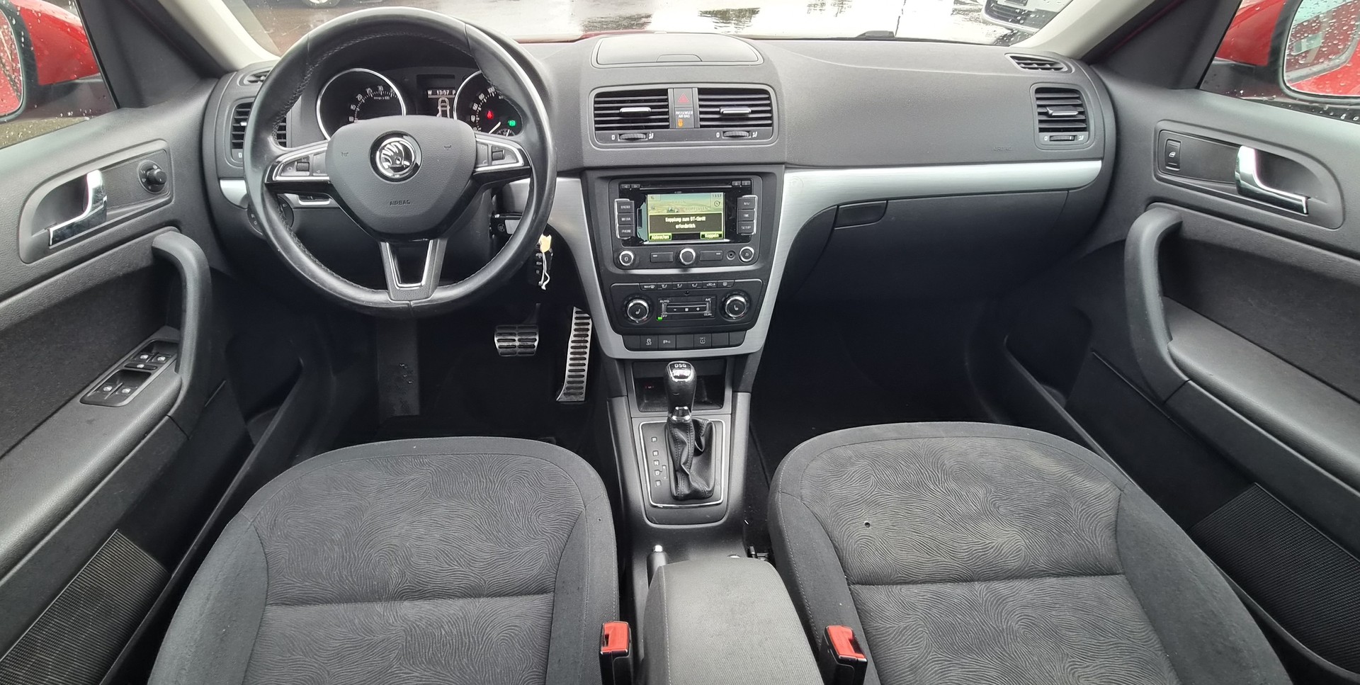 SKODA Yeti 2.0 TDI Ambition 4x4 DSG-image-6