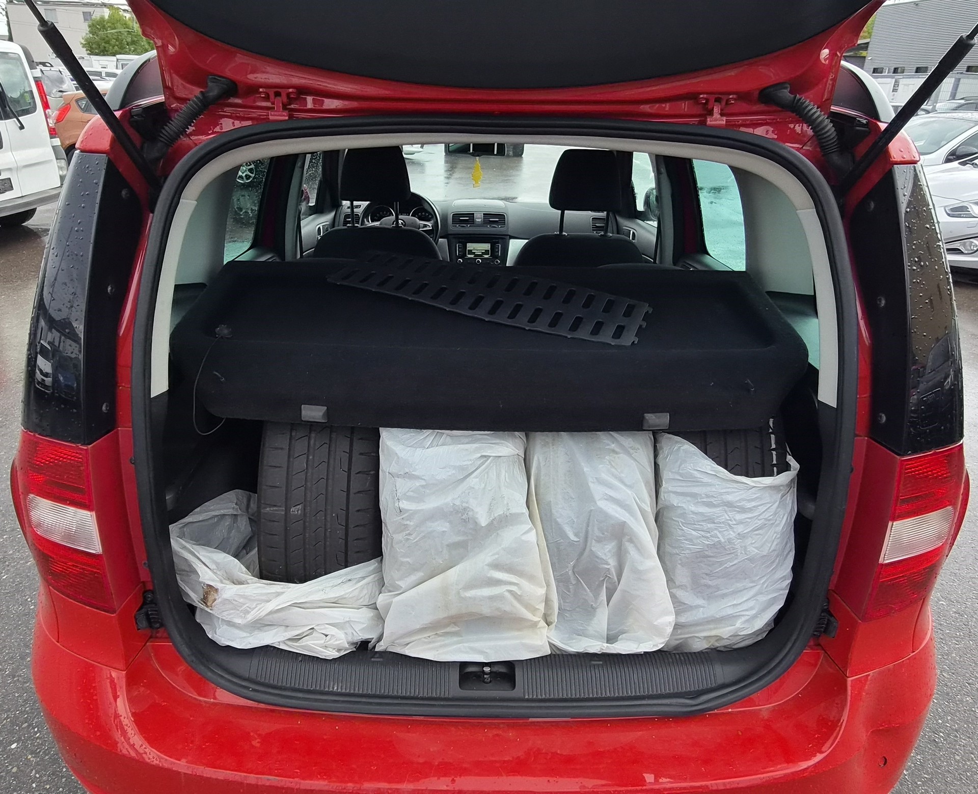 SKODA Yeti 2.0 TDI Ambition 4x4 DSG-image-12