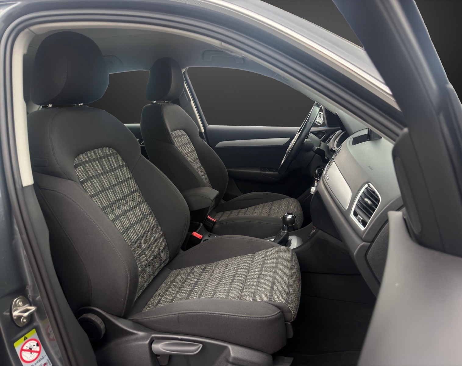 AUDI Q3 2.0 TDI sport quattro S-tronic mit 184 PS-image-8