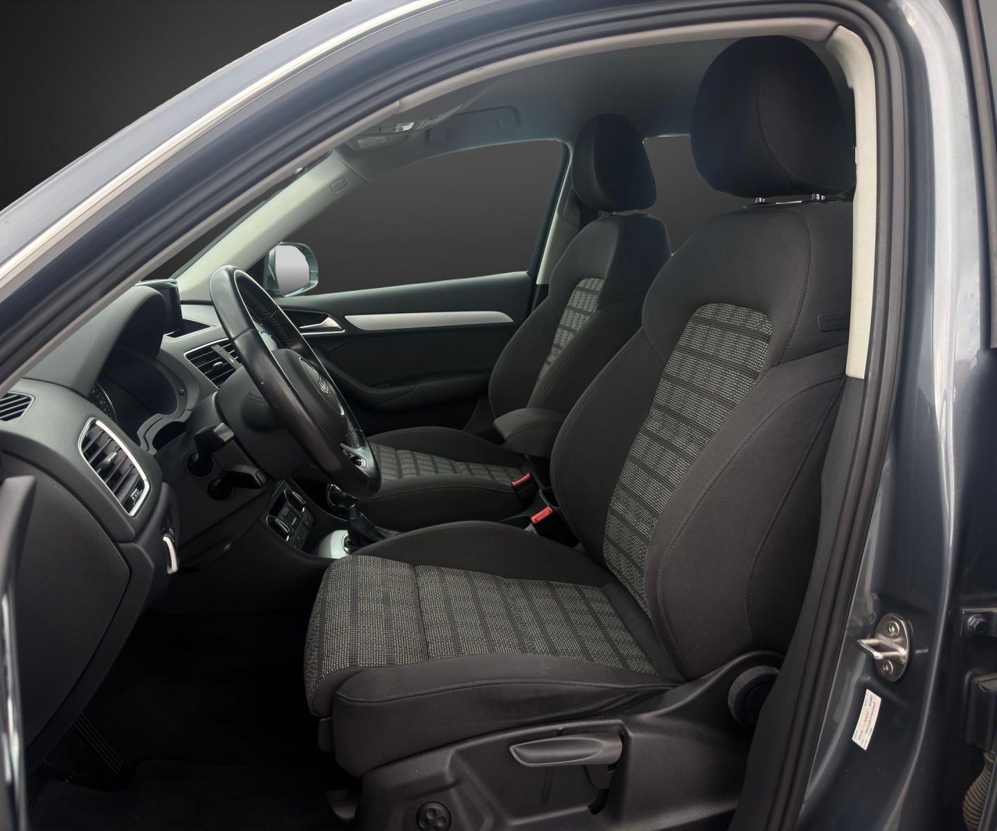 AUDI Q3 2.0 TDI sport quattro S-tronic mit 184 PS-image-6