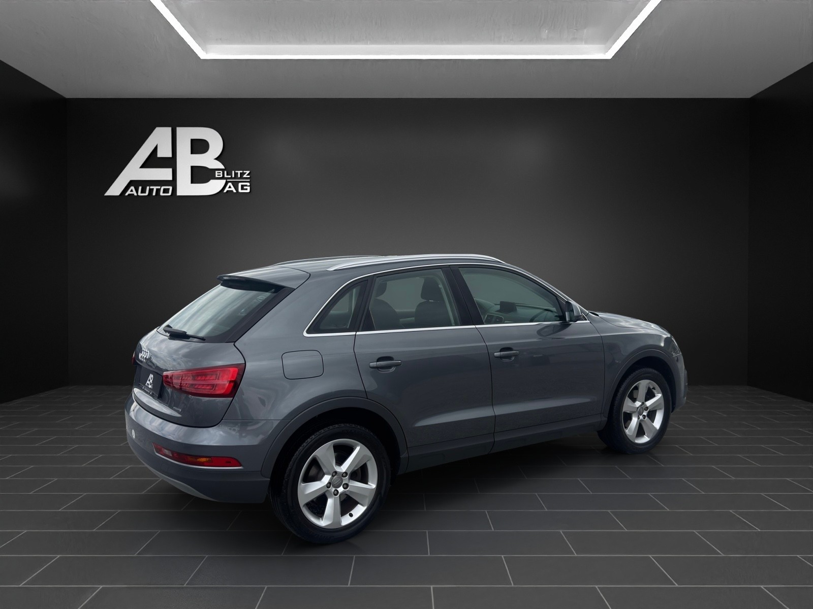 AUDI Q3 2.0 TDI sport quattro S-tronic mit 184 PS-image-4