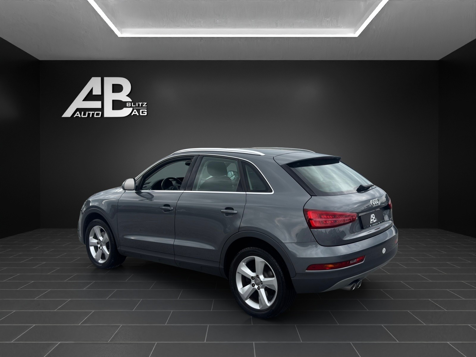 AUDI Q3 2.0 TDI sport quattro S-tronic mit 184 PS-image-2