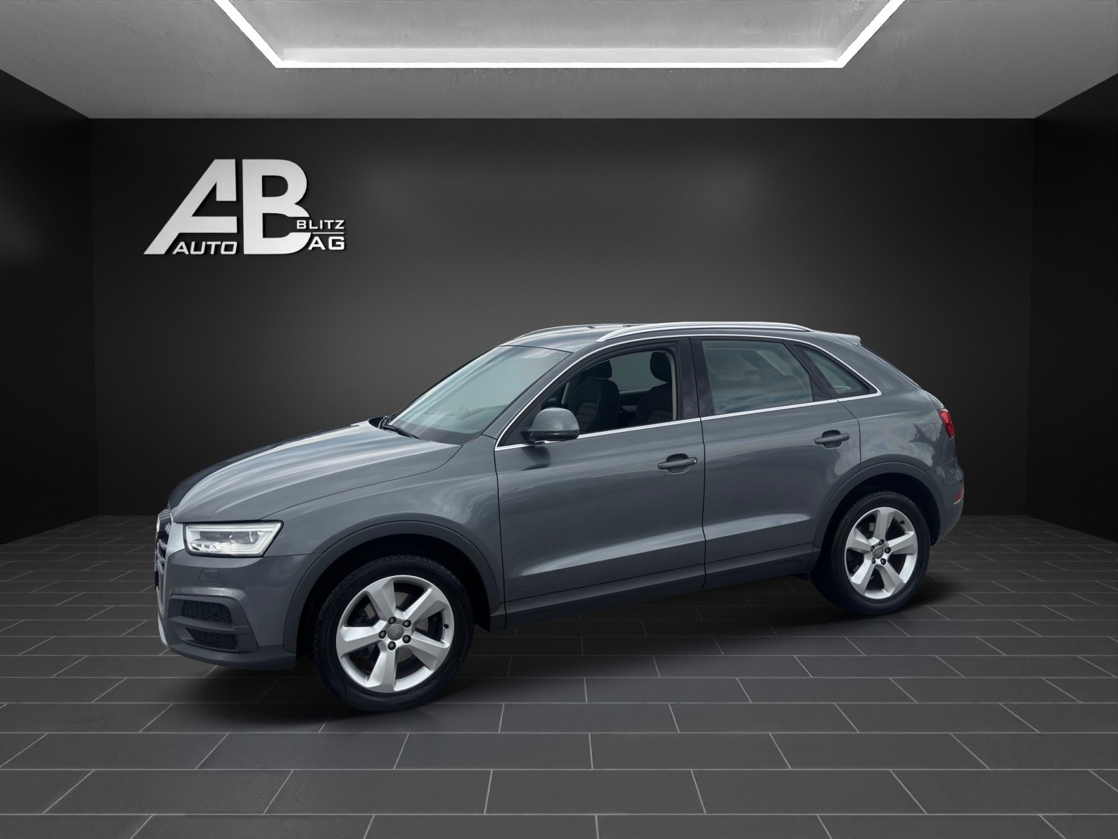 AUDI Q3 2.0 TDI sport quattro S-tronic mit 184 PS-image-1