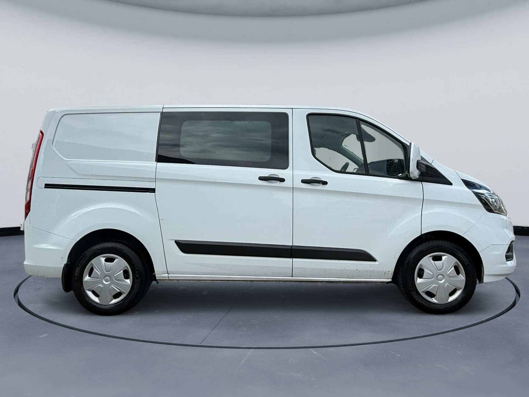 FORD Transit Custom Van 320 L1H1 *Frisch ab MFK bei übergabe*Frisch ab Service*Rückfahrkamera*8Fach Bereift*Navigation*Tempomat*-image-3