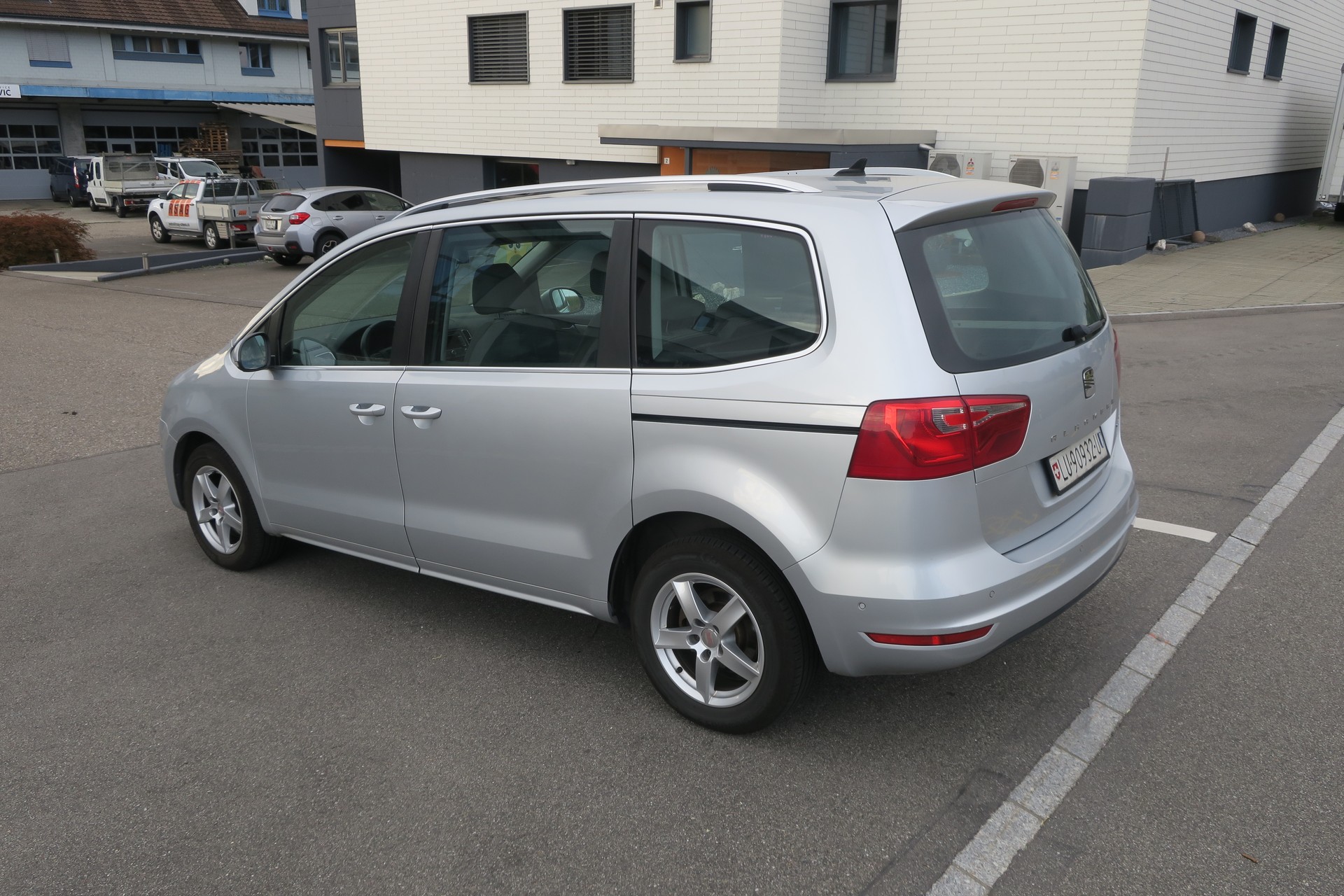 SEAT Alhambra 2.0 TDI DSG Automat-image-1