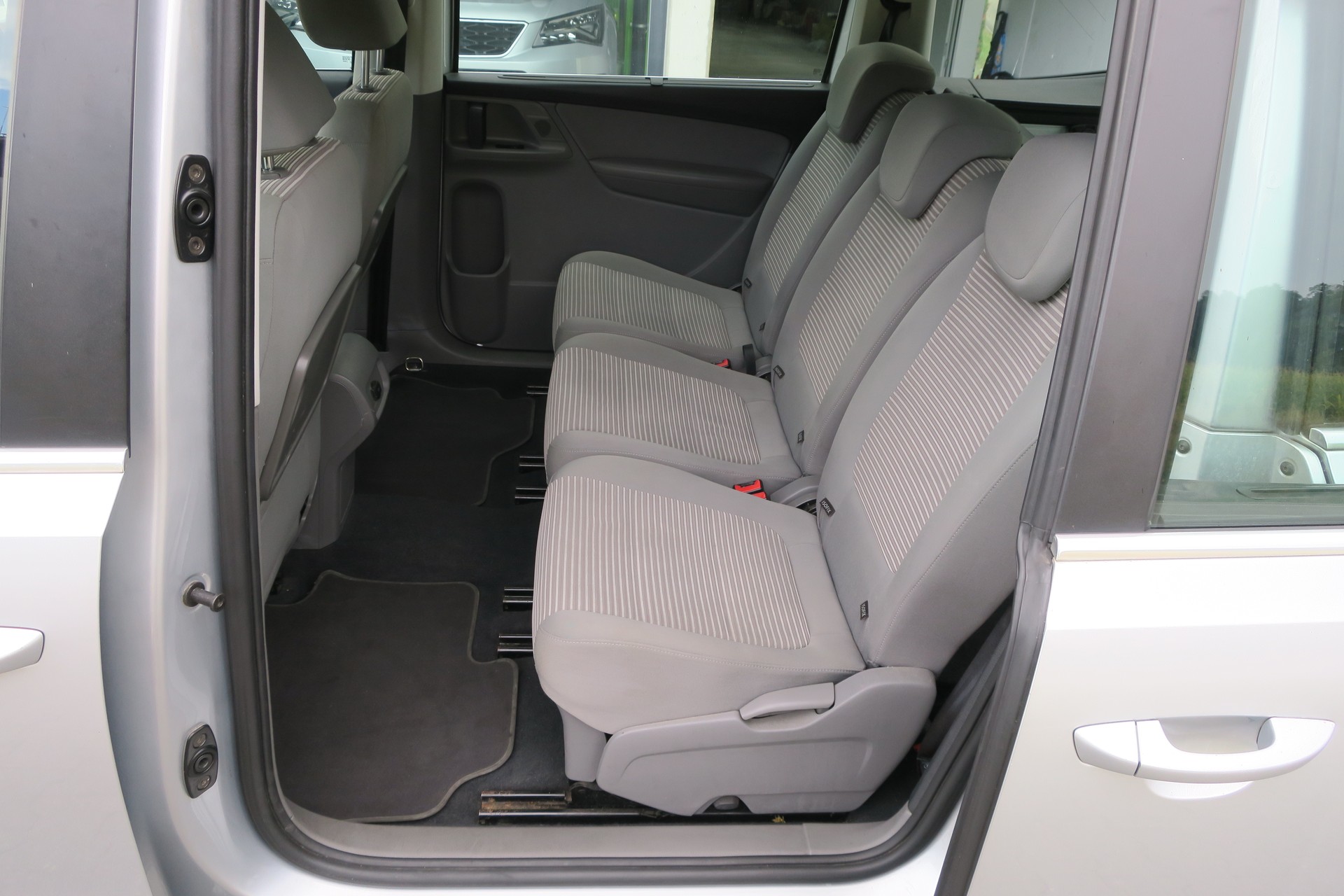 SEAT Alhambra 2.0 TDI DSG Automat-image-4