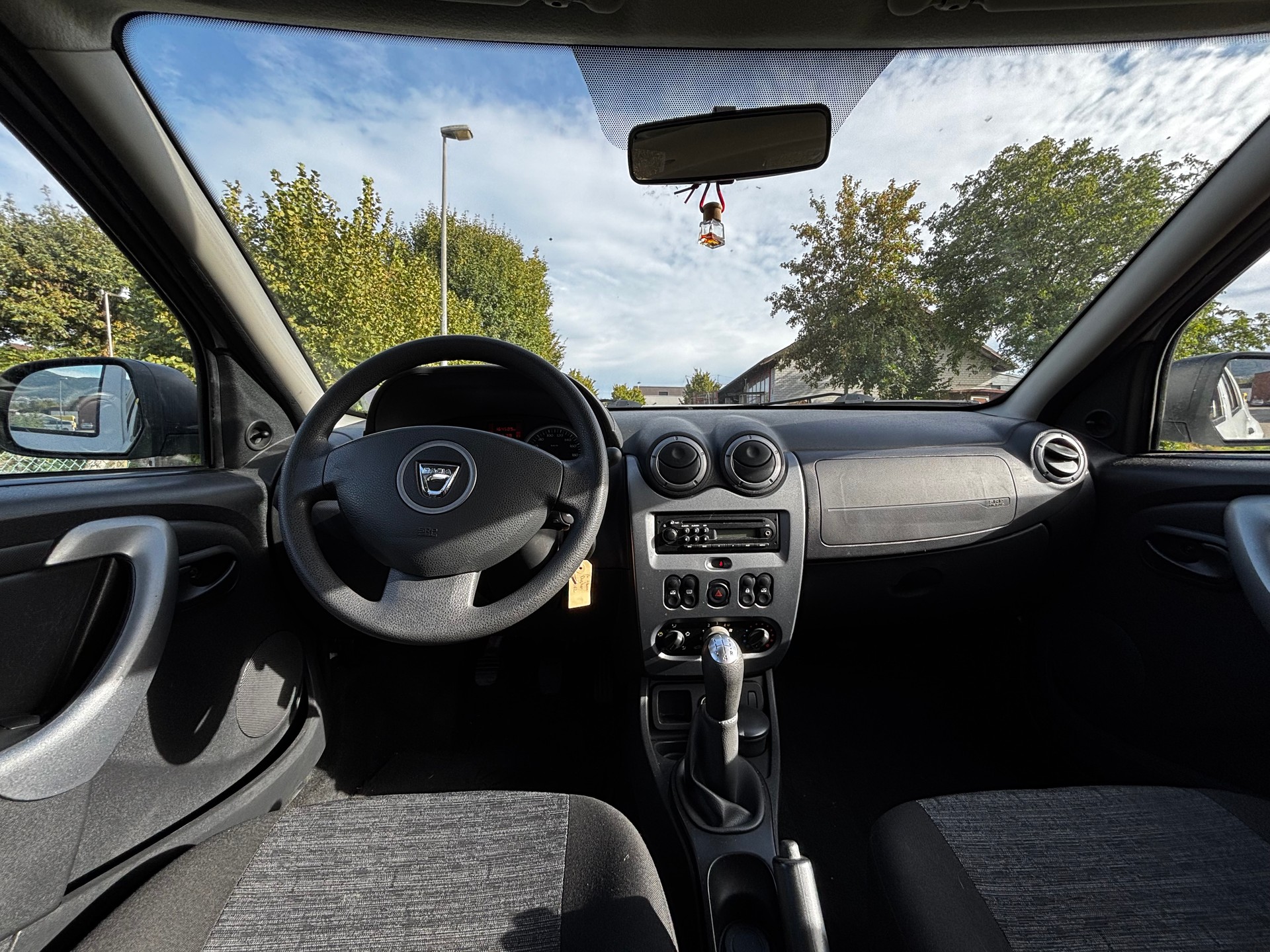DACIA Duster 1.6 City 4x2-image-9