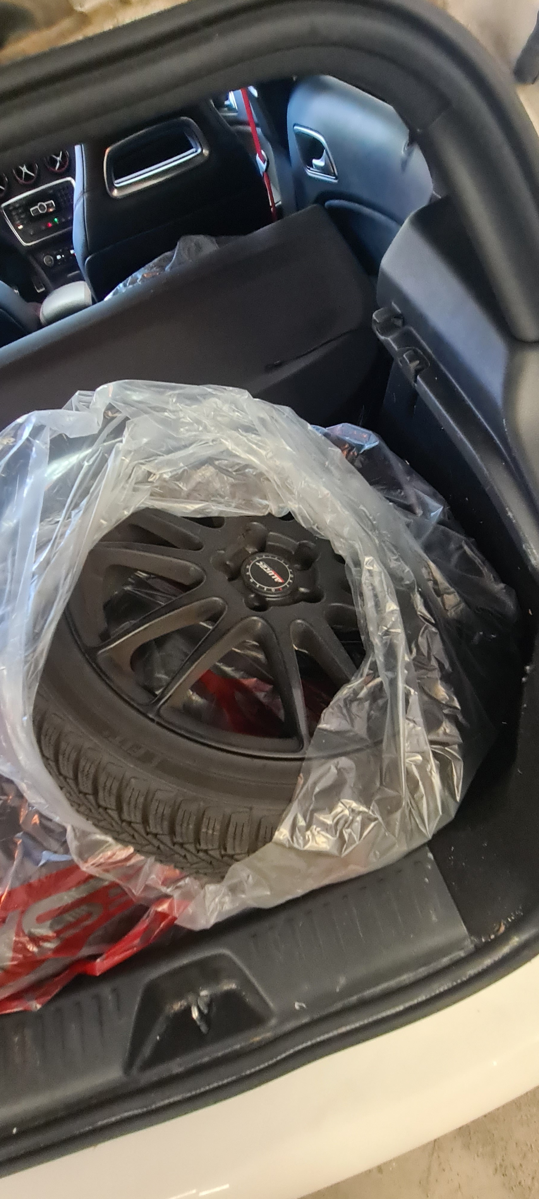 MERCEDES-BENZ A 250 Sport 4Matic 7G-DCT-image-13