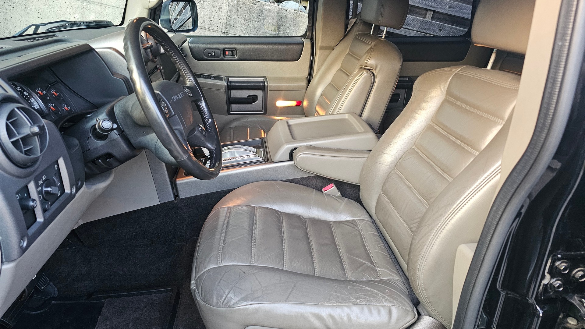 HUMMER H2 6.0-image-6