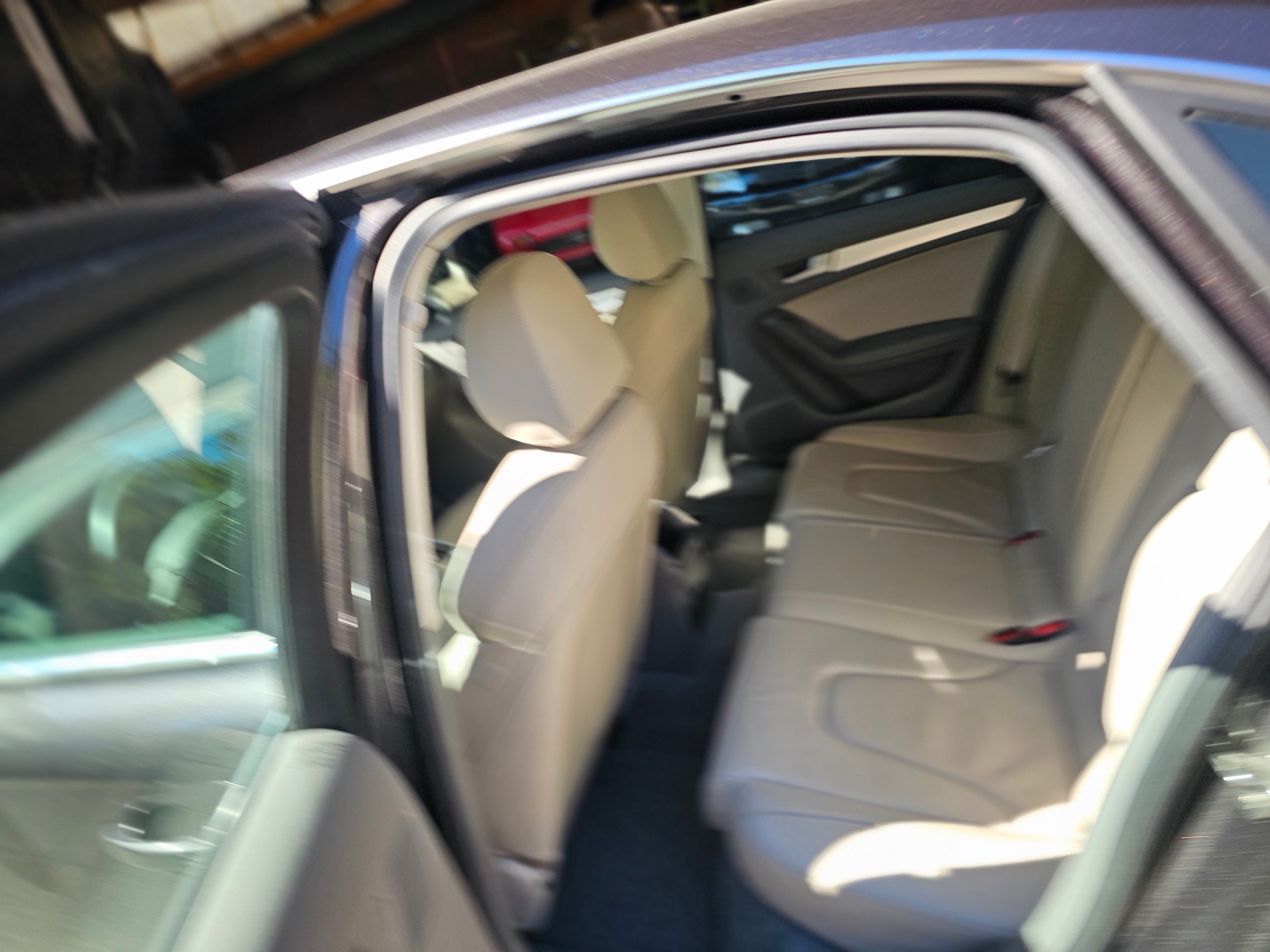 AUDI A4-image-4