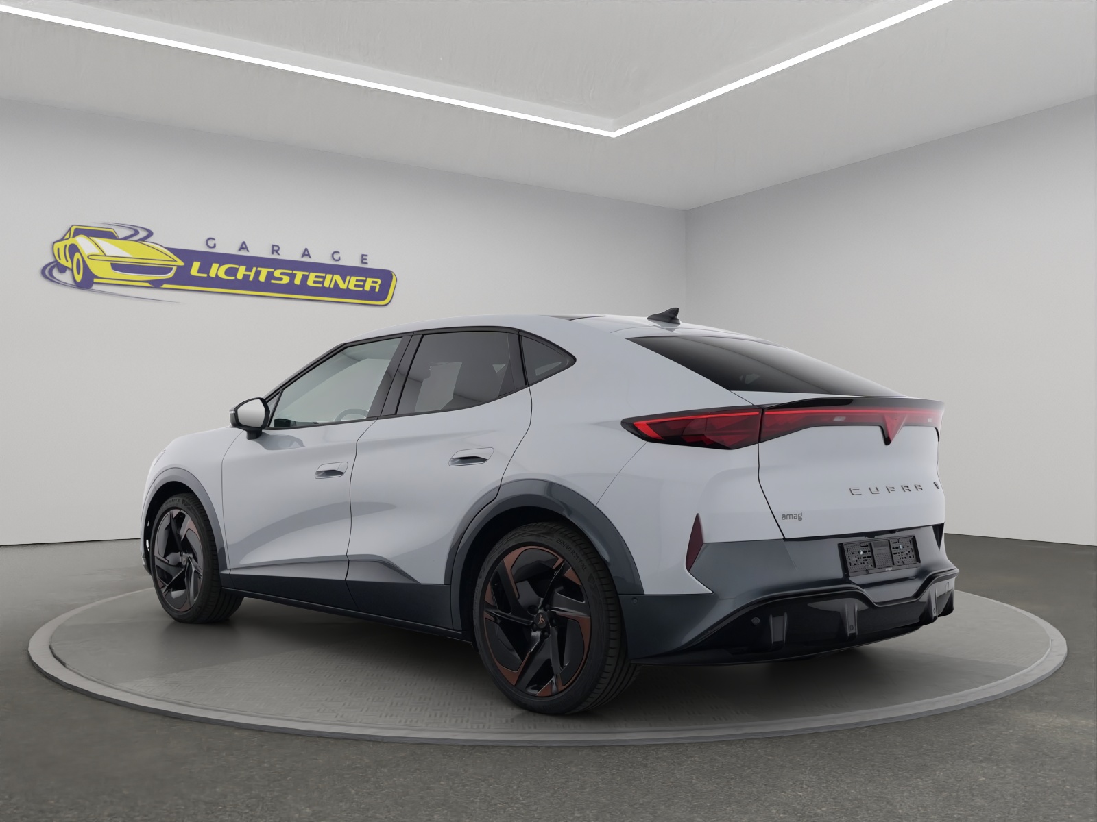 CUPRA Tavascan Type 9 77 kWh VZ Adrenaline-image-3