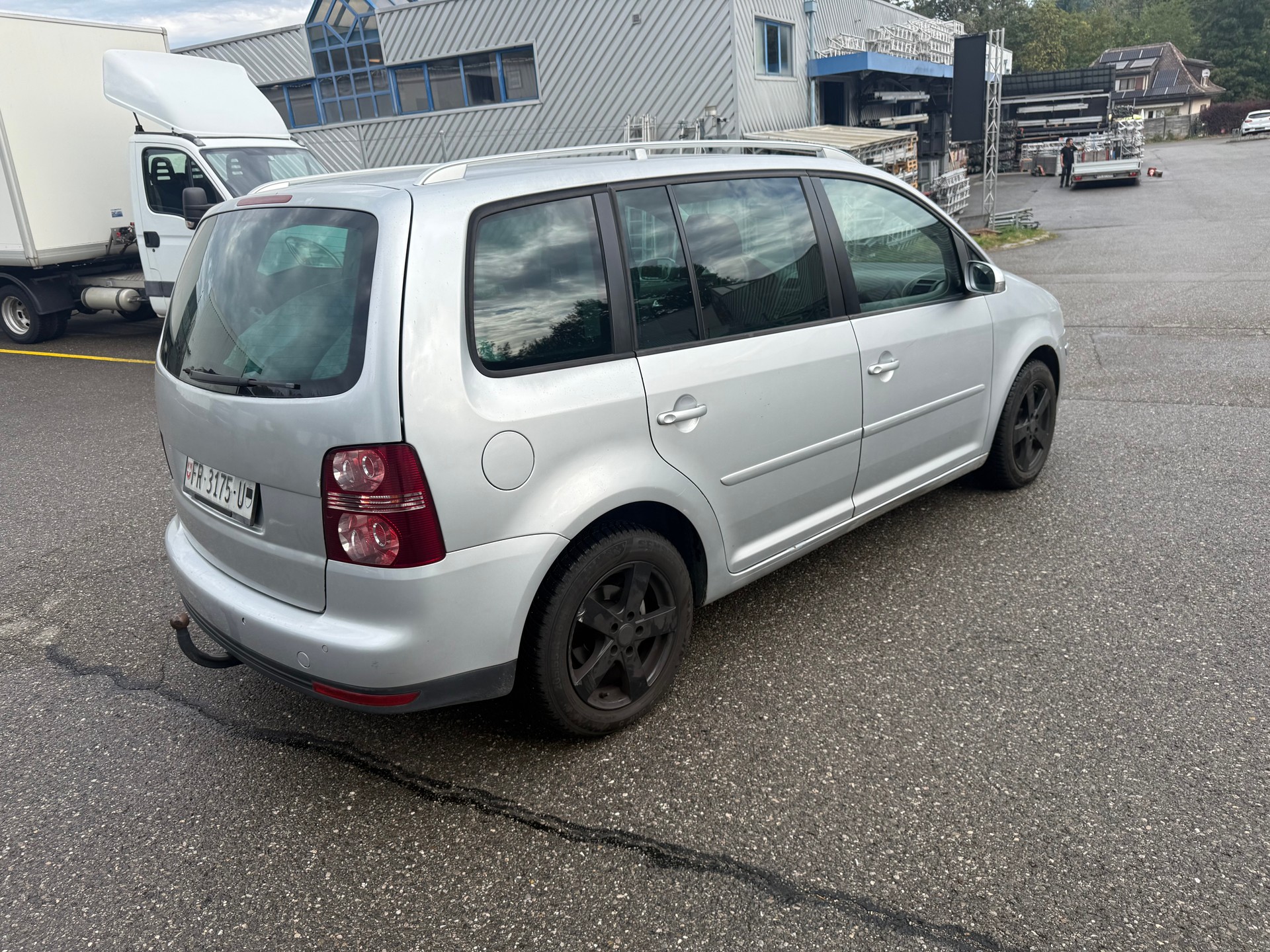 VW Touran 1.4 TSI Highline-image-4