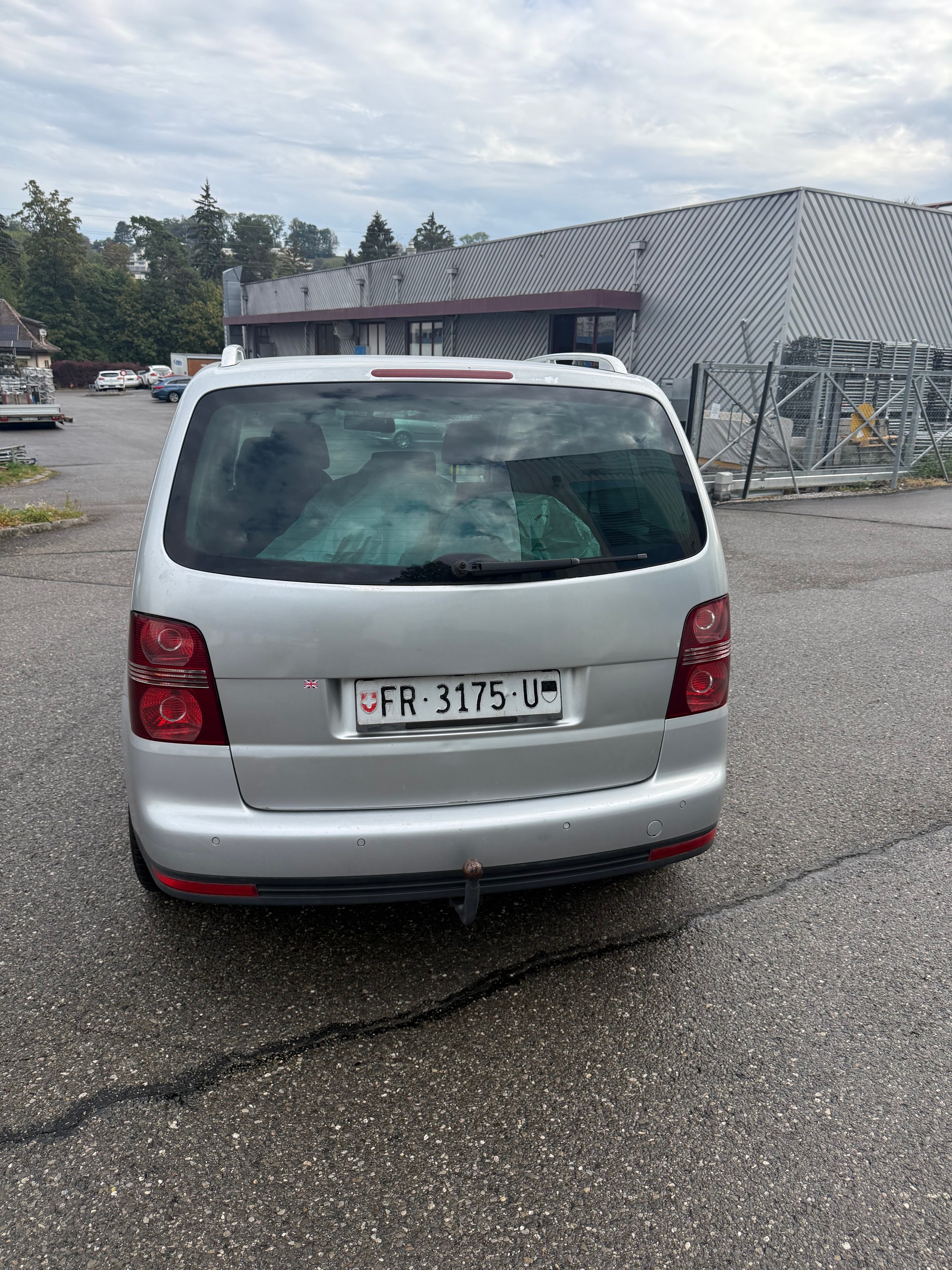 VW Touran 1.4 TSI Highline-image-3