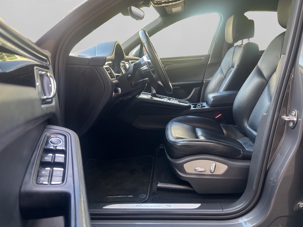 PORSCHE Macan S PDK-image-8
