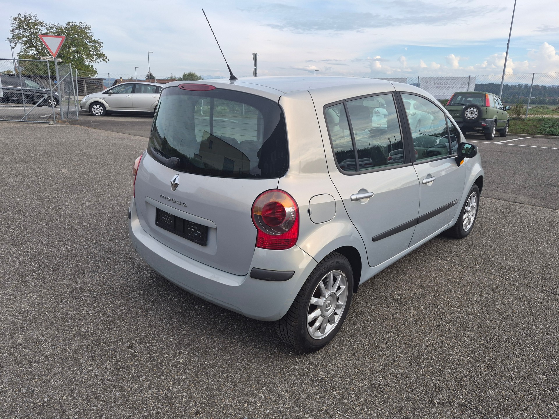 RENAULT Modus 1.6 16V Dynamique Luxe-image-1