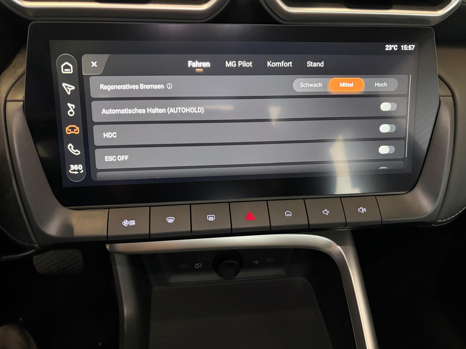 MG ZS 1.5 Hybrid+ Luxury-image-15