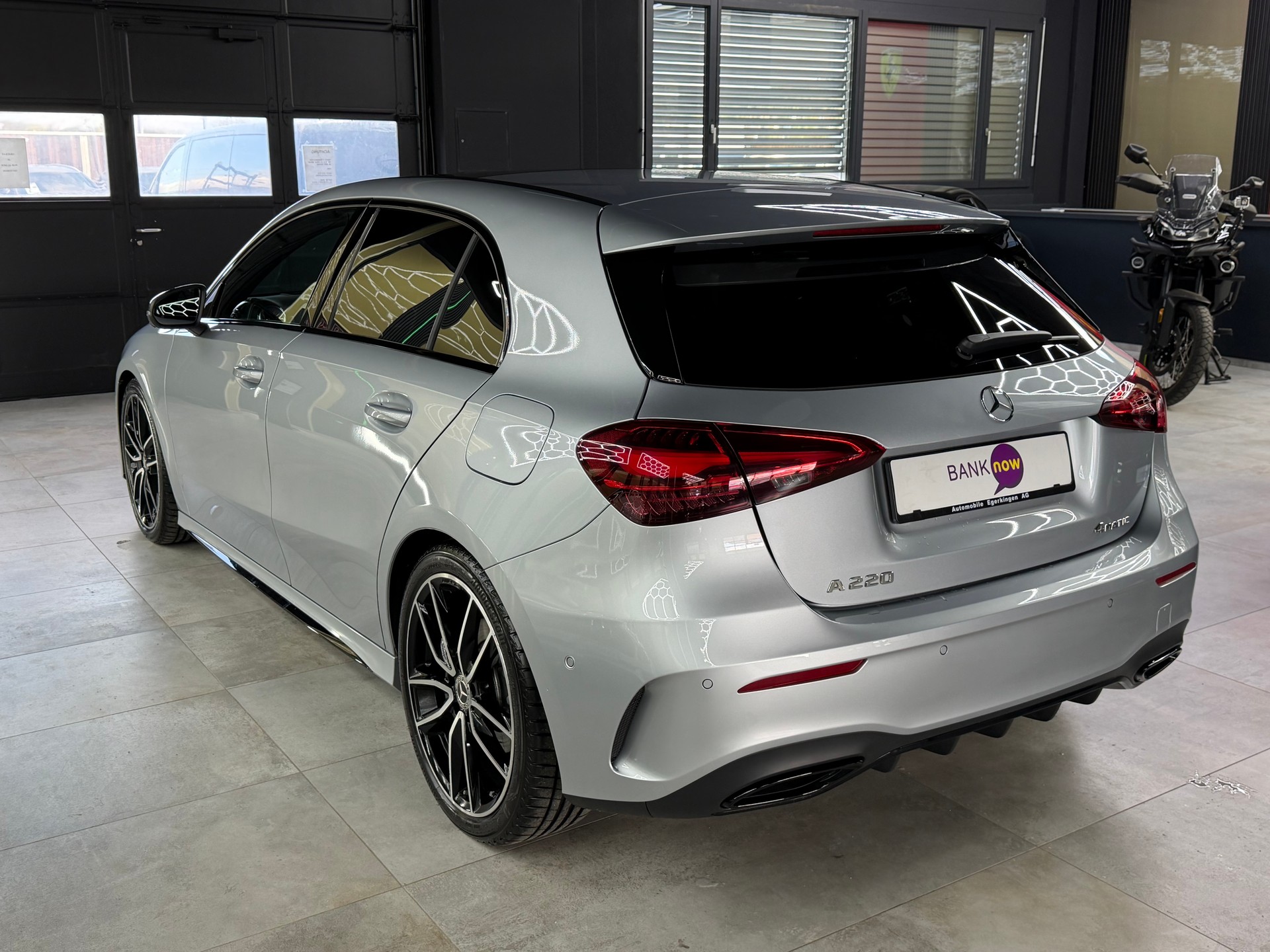 MERCEDES-BENZ A 220 4Matic 8G-DCT-image-6