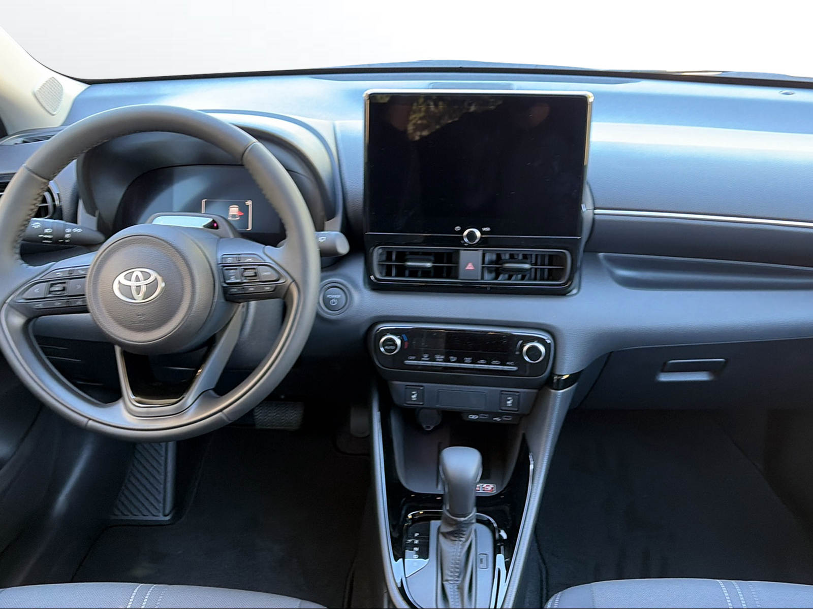 TOYOTA Yaris 1.5 Trend e-CVT-image-5