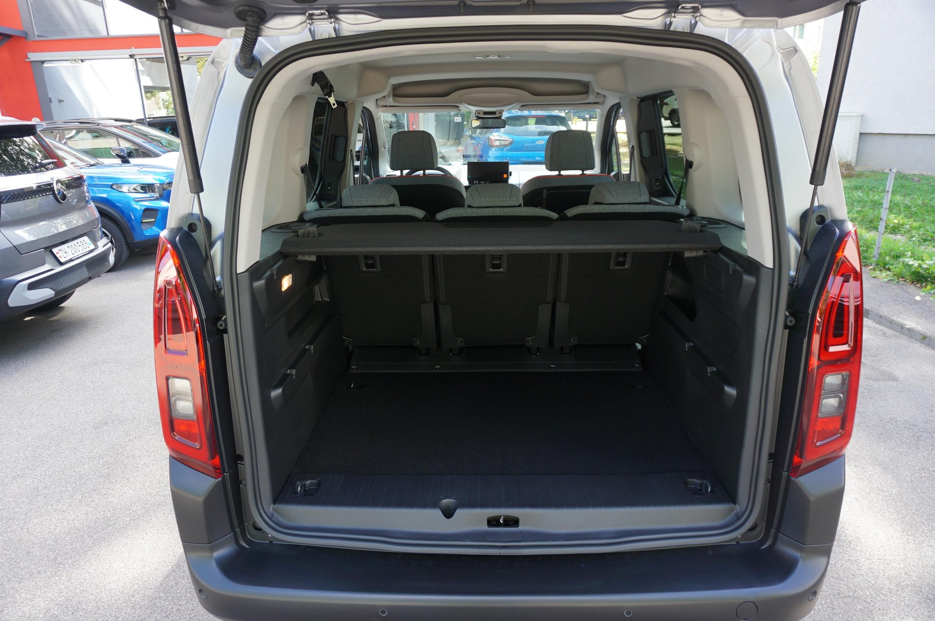 CITROEN Berlingo 1.5 BlueHDi 130 Edition 30-image-5