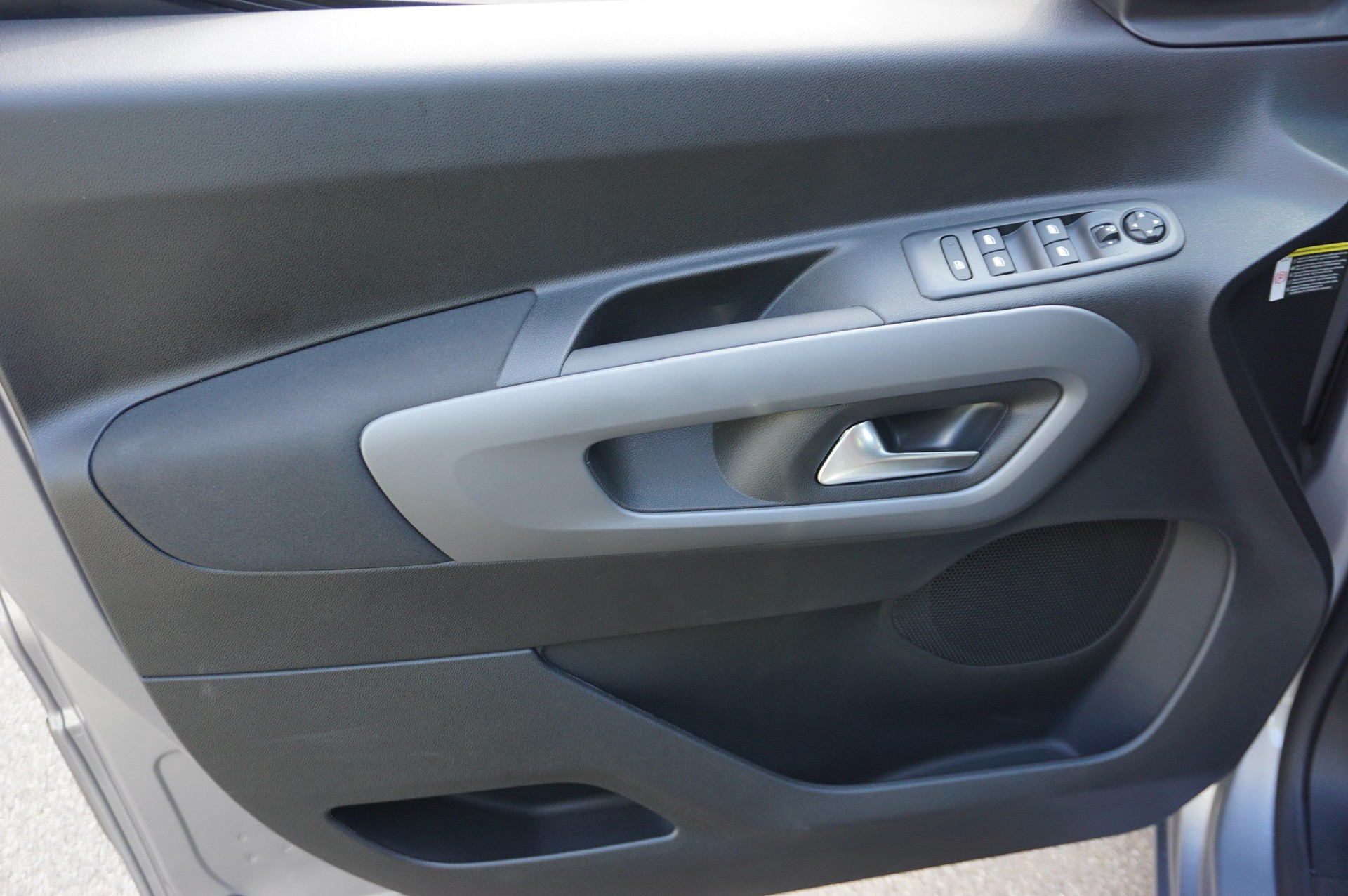 CITROEN Berlingo 1.5 BlueHDi 130 Edition 30-image-7