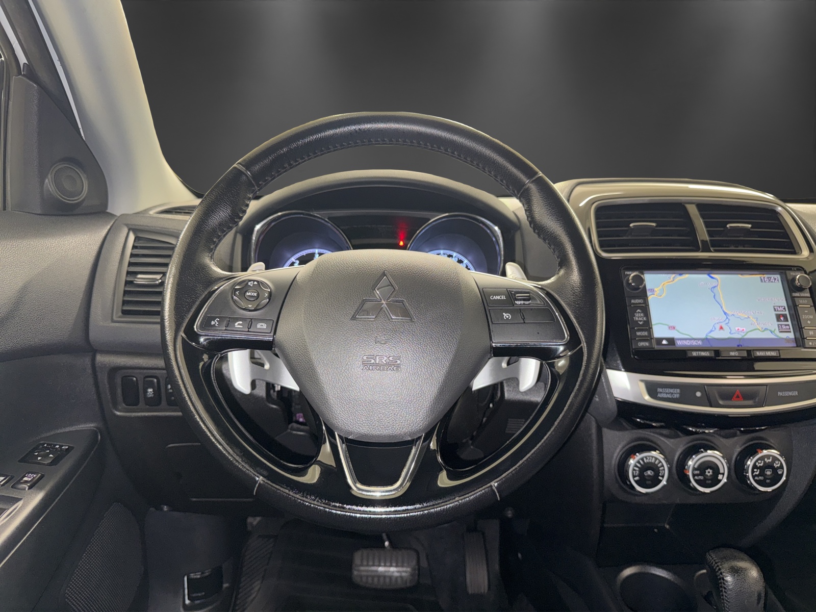 MITSUBISHI ASX 2.2 DID Style 4WD Automatic-image-12