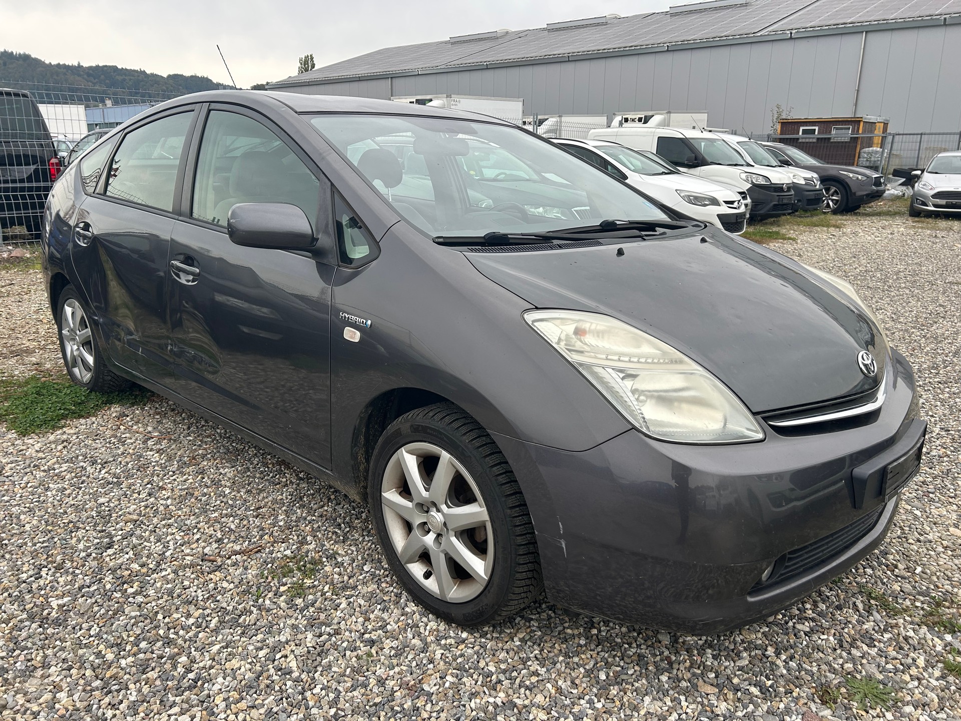 TOYOTA Prius 1.5 16V Hybrid-image-2