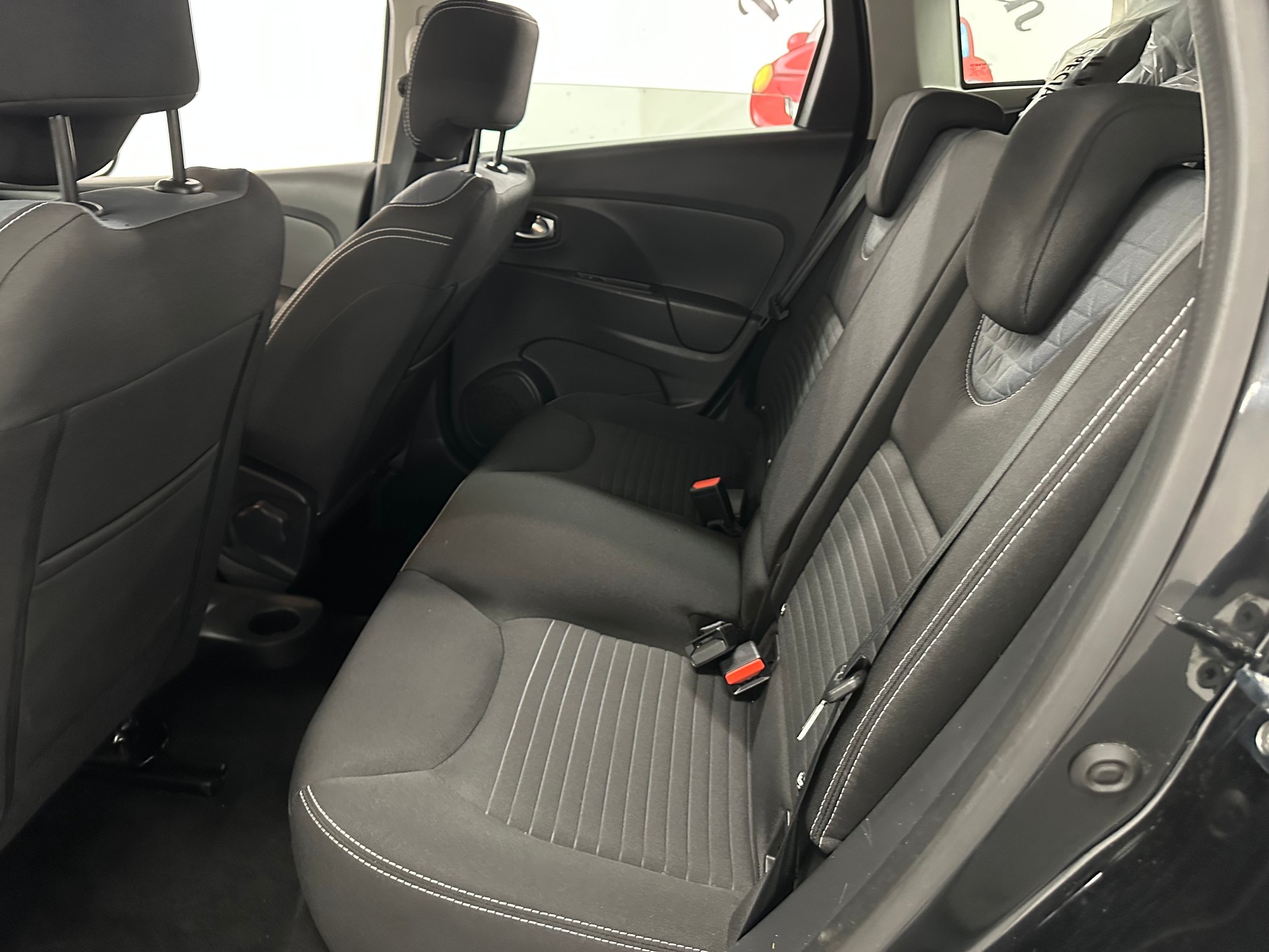 RENAULT Clio Grandtour 1.2 16V T Swiss Edition EDC-image-12