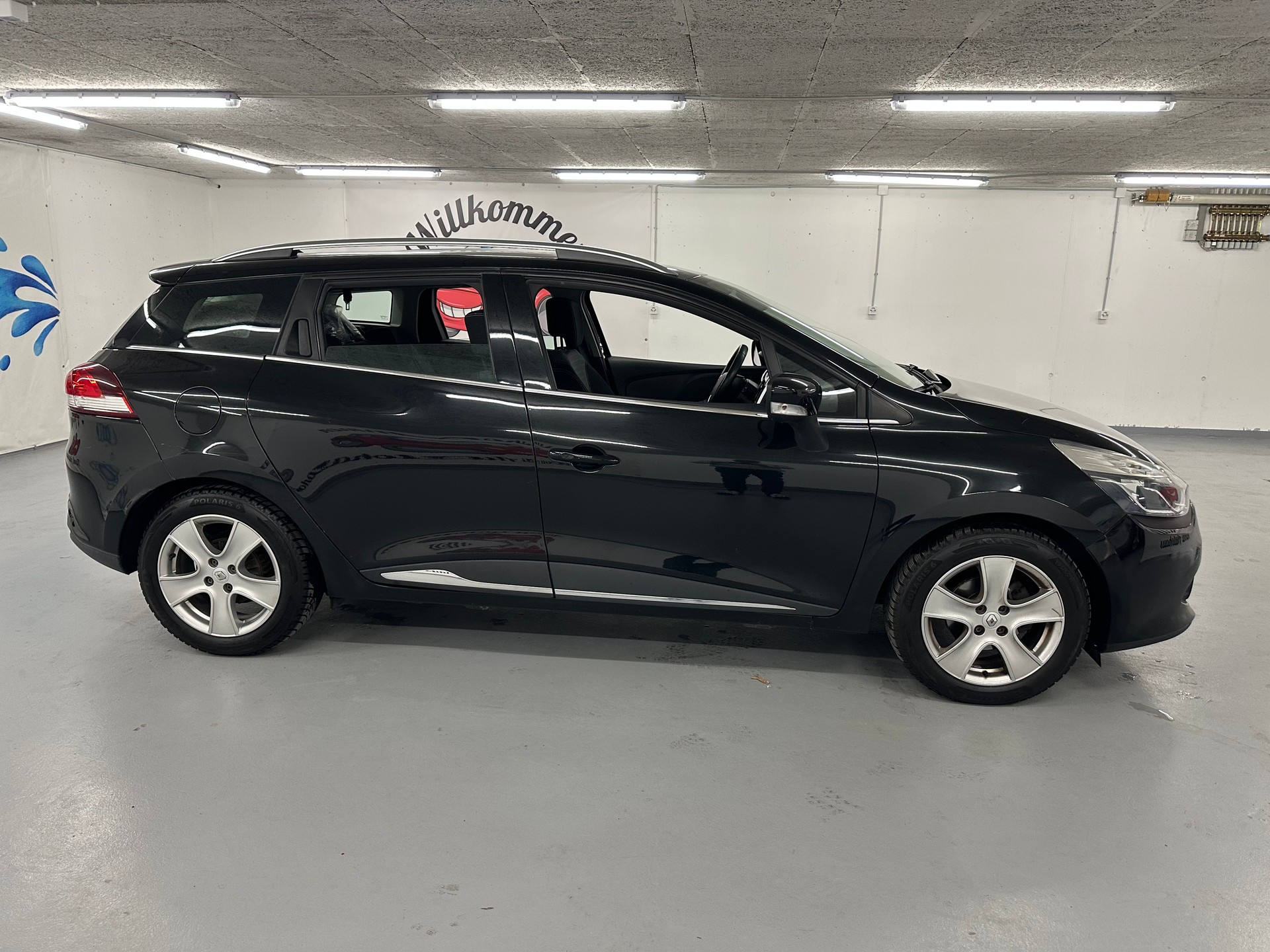 RENAULT Clio Grandtour 1.2 16V T Swiss Edition EDC-image-3