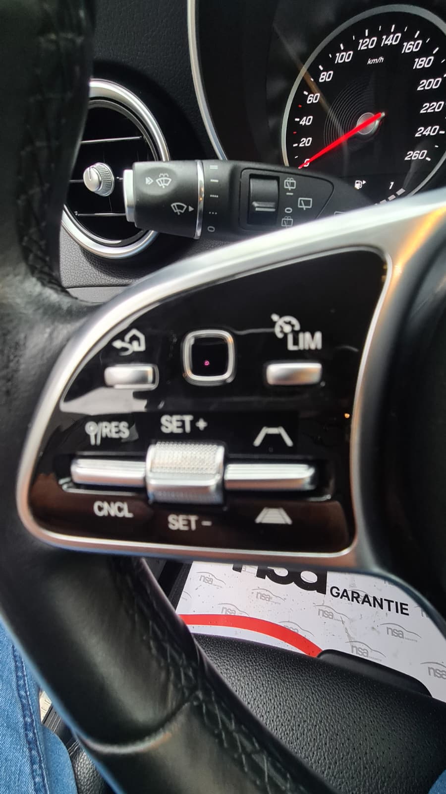 MERCEDES-BENZ GLC 220 d 4Matic 9G-Tronic ** Voll-Leder ** Gr-Navi ** RF-Kamera ** Sitzheizung ** Tempomat ** Abstandsregelsysteme ** Ab MFK-image-10