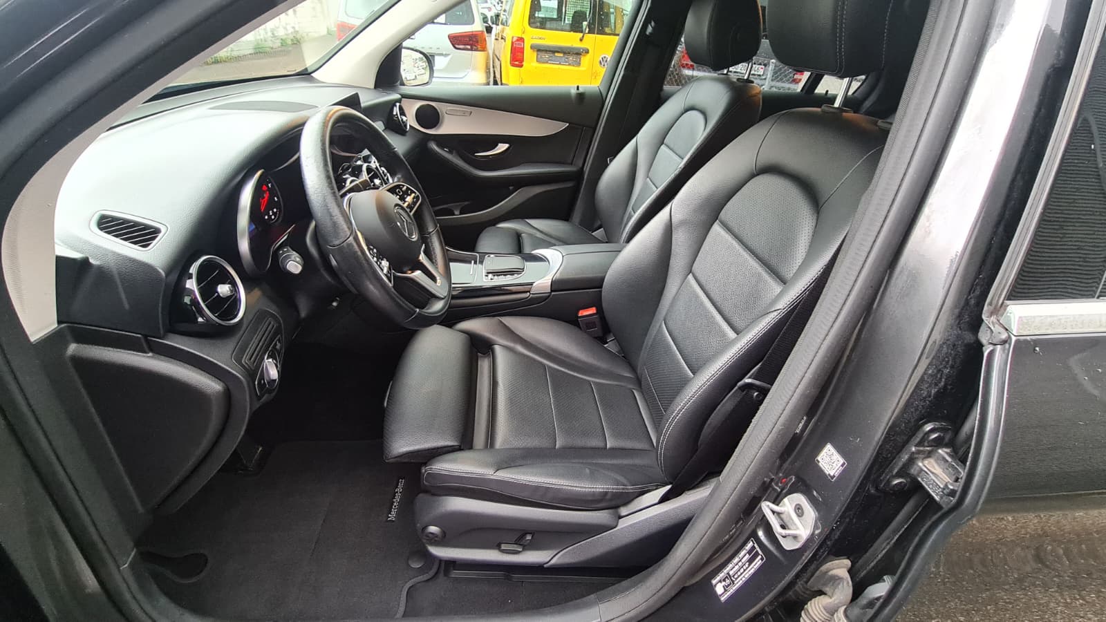 MERCEDES-BENZ GLC 220 d 4Matic 9G-Tronic ** Voll-Leder ** Gr-Navi ** RF-Kamera ** Sitzheizung ** Tempomat ** Abstandsregelsysteme ** Ab MFK-image-18