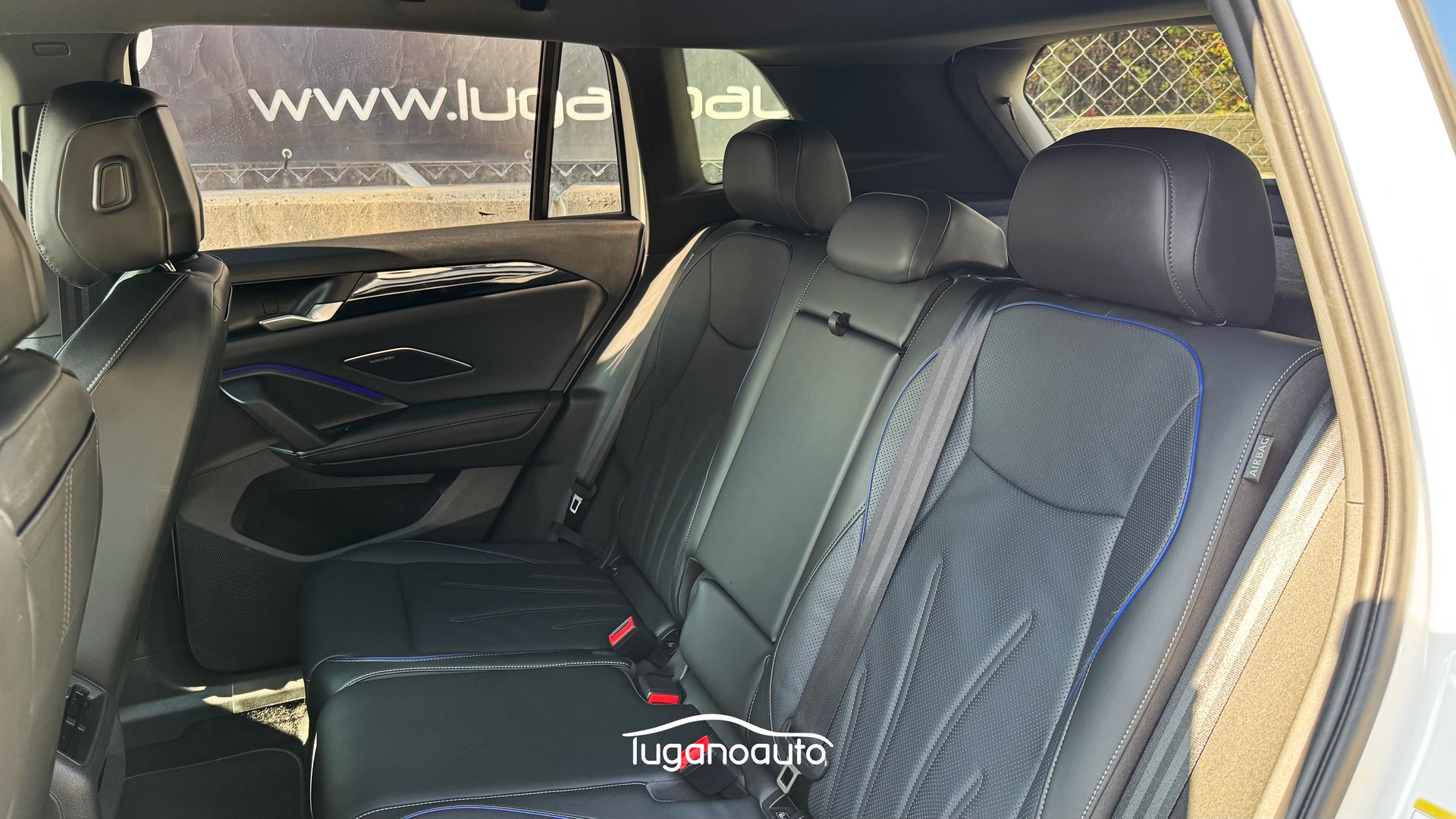 VW Tiguan 2.0 TSI United DSG 4Motion-image-11