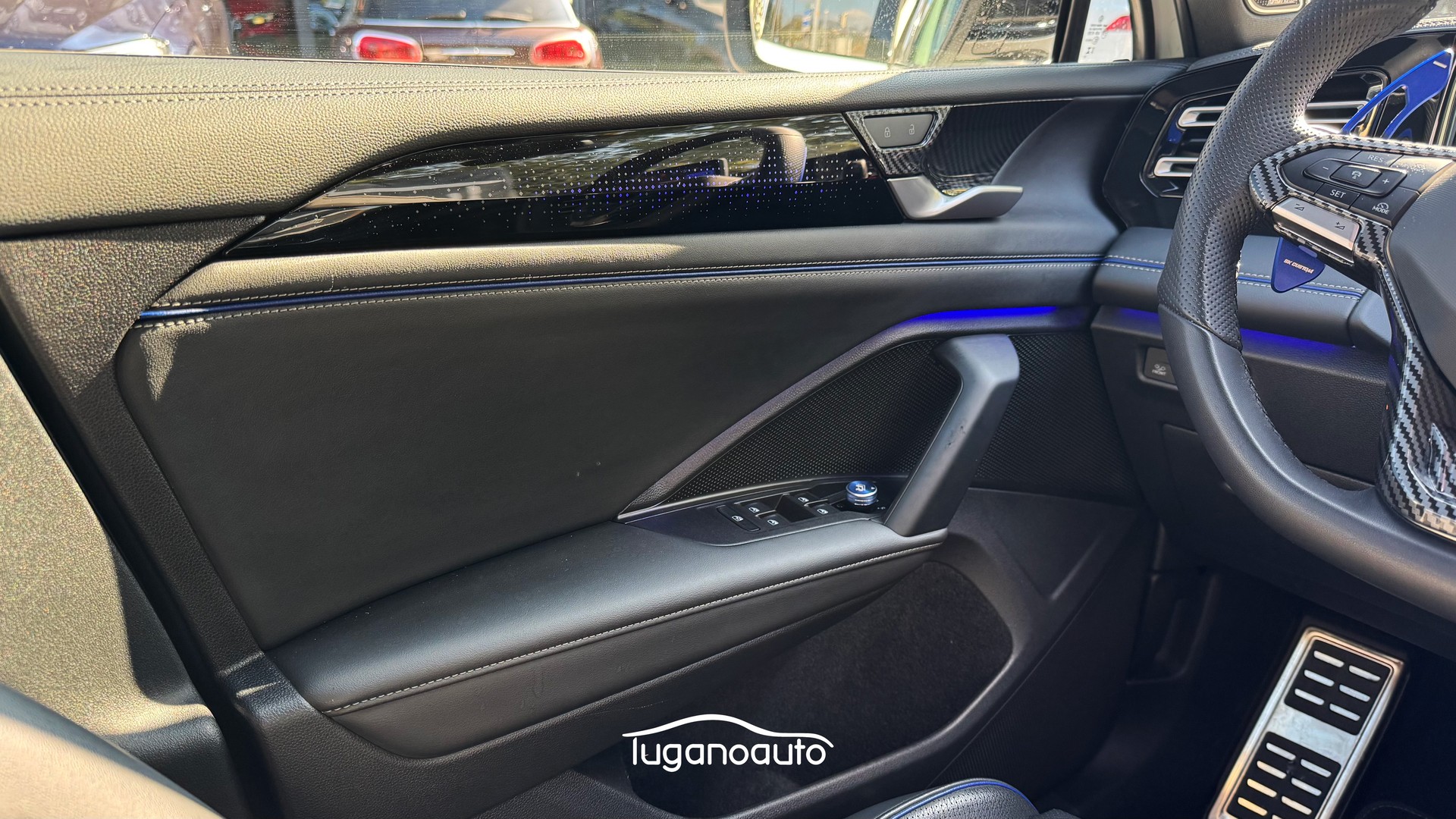 VW Tiguan 2.0 TSI United DSG 4Motion-image-9