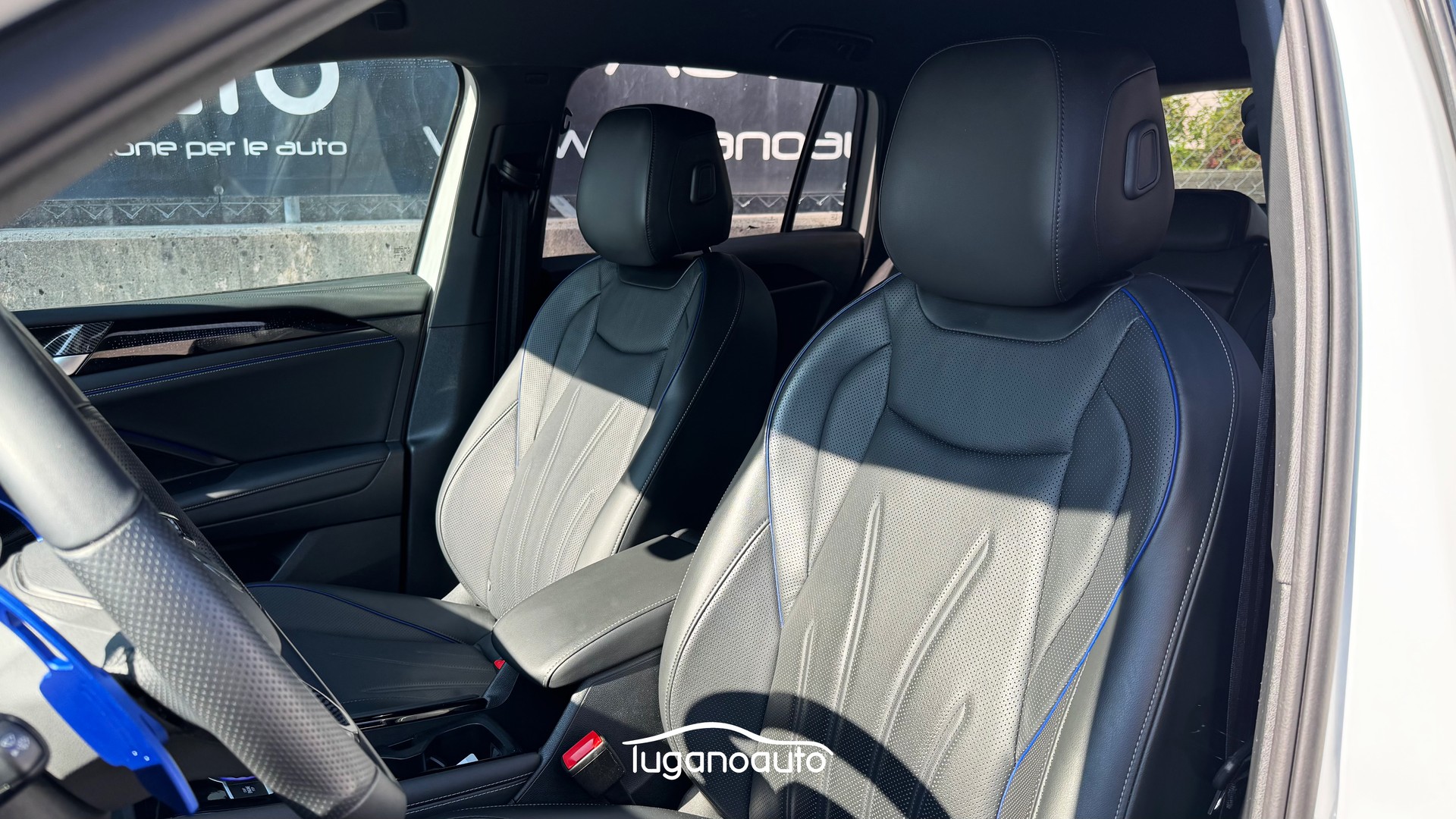VW Tiguan 2.0 TSI United DSG 4Motion-image-10