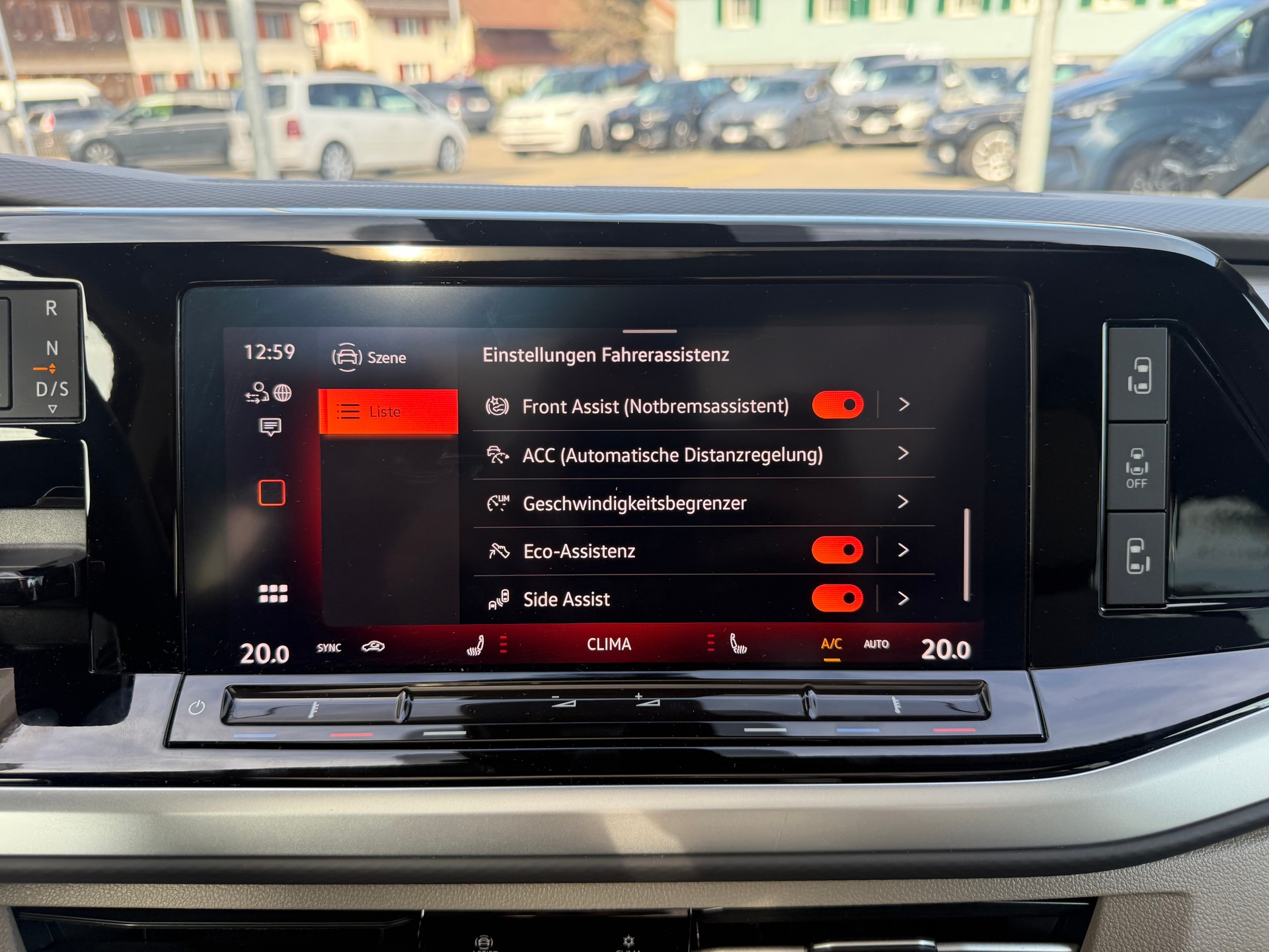 VW Multivan kurz 2.0 TDI Life Edition DSG-image-24