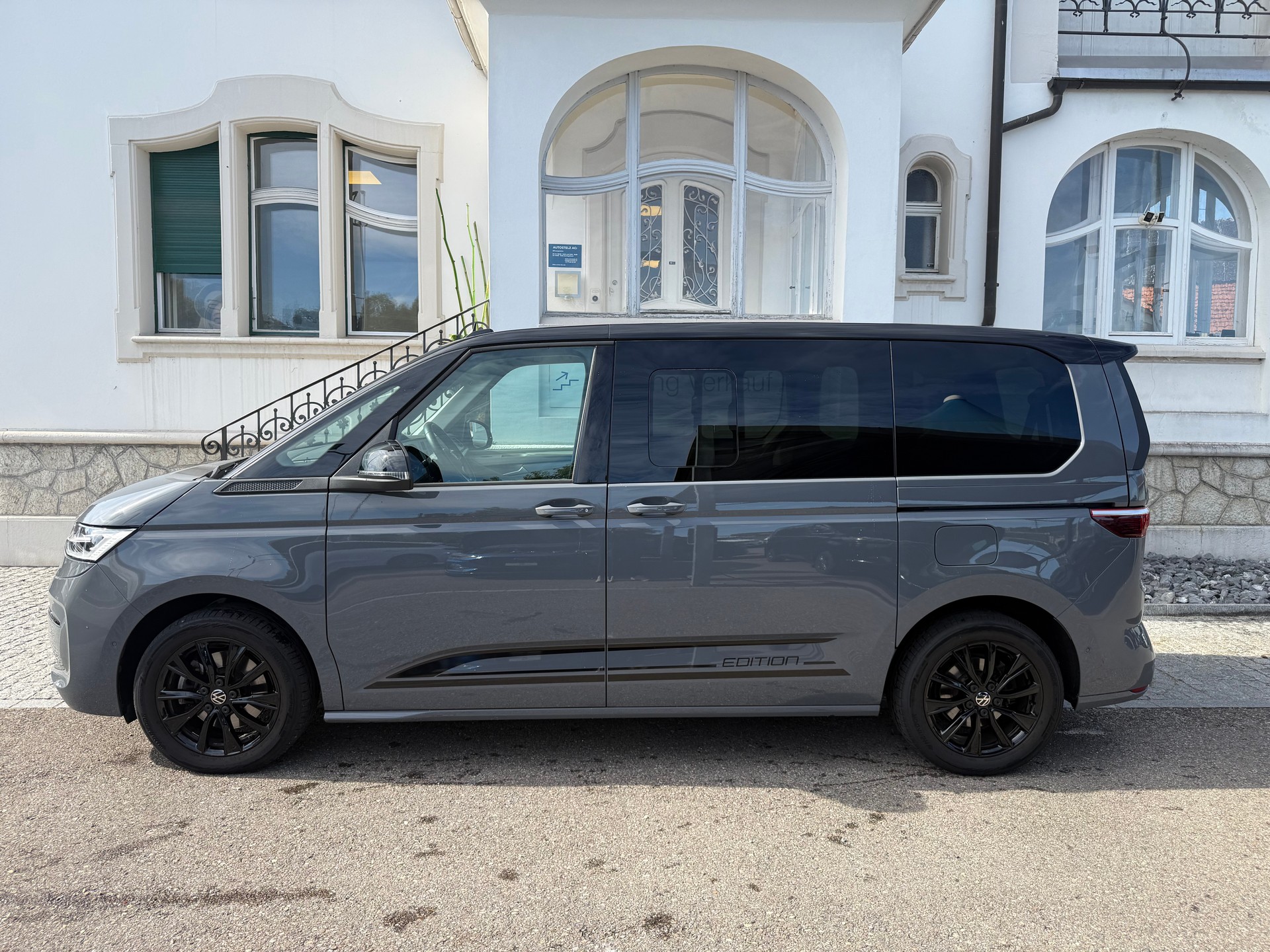 VW Multivan kurz 2.0 TDI Life Edition DSG-showroom-element-3