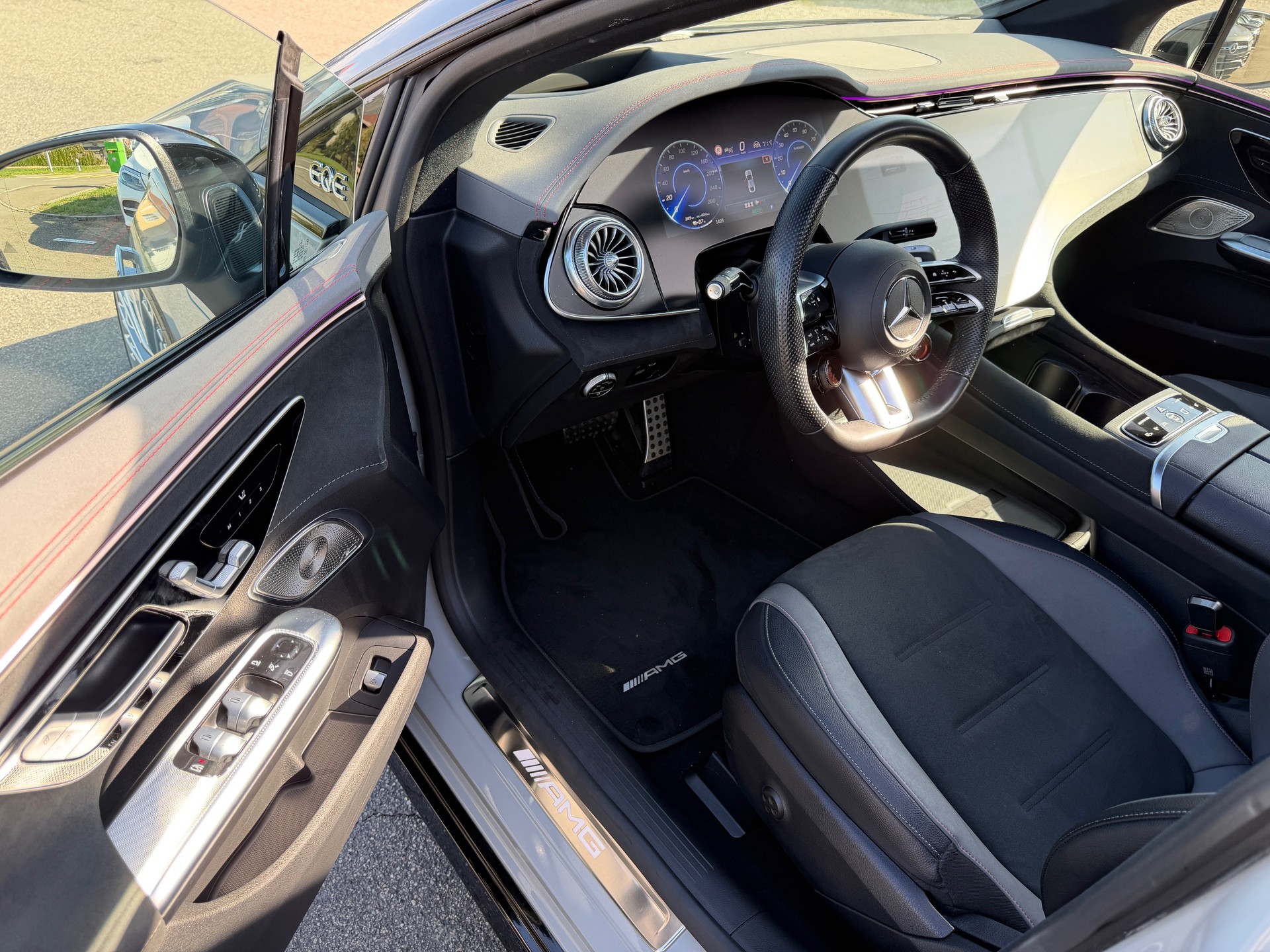 MERCEDES-BENZ EQE 43 AMG 4 Matic-image-7